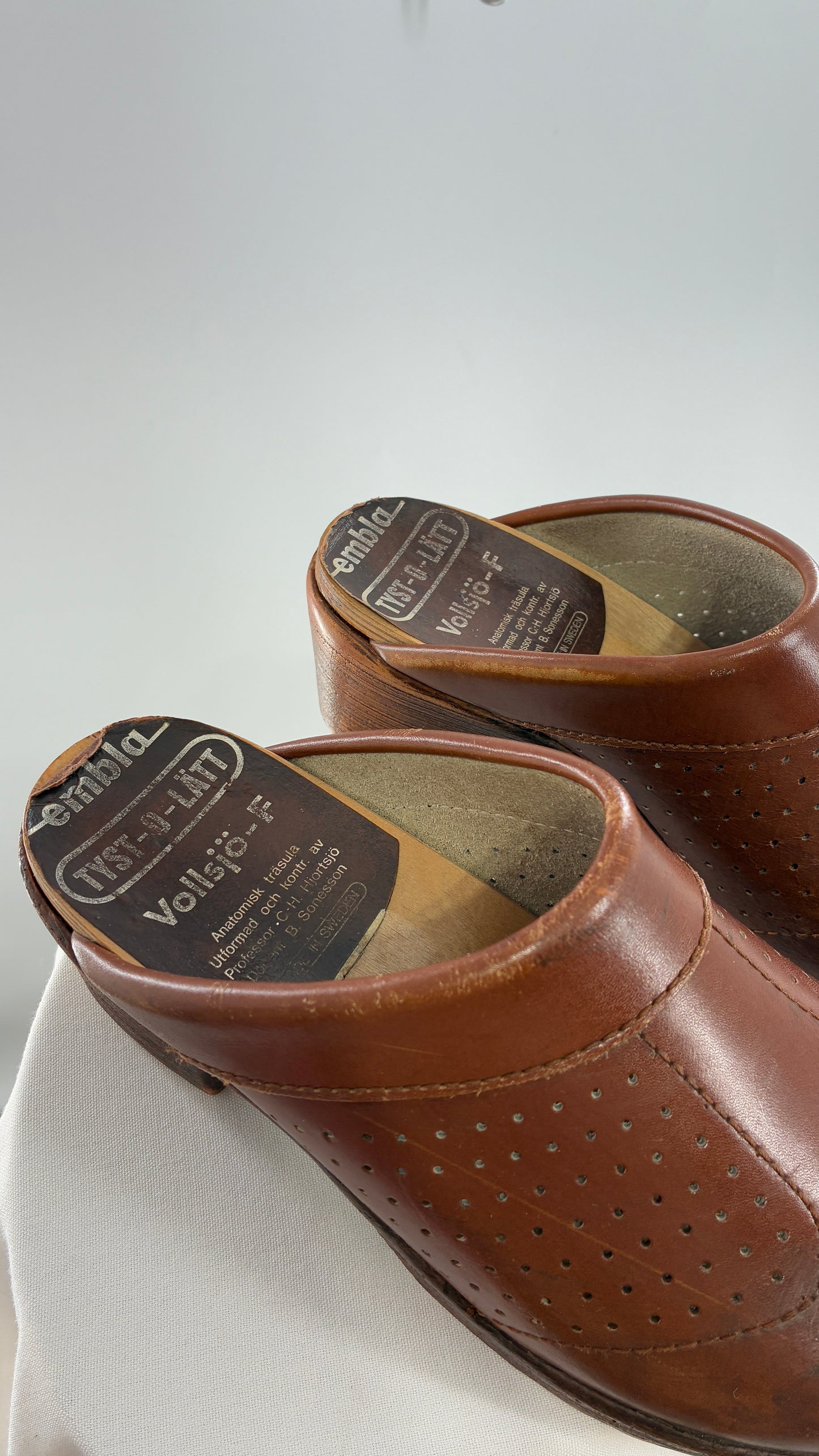 Vintage EMBLA 1970s Brown Leather, Wooden Clogs (37)