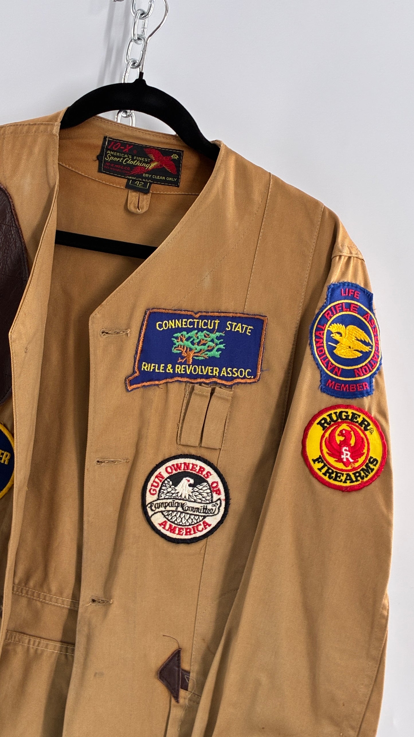 Vintage CT Ranger Shooting/Hunting Jacket Covered in Badges (42/Medium)