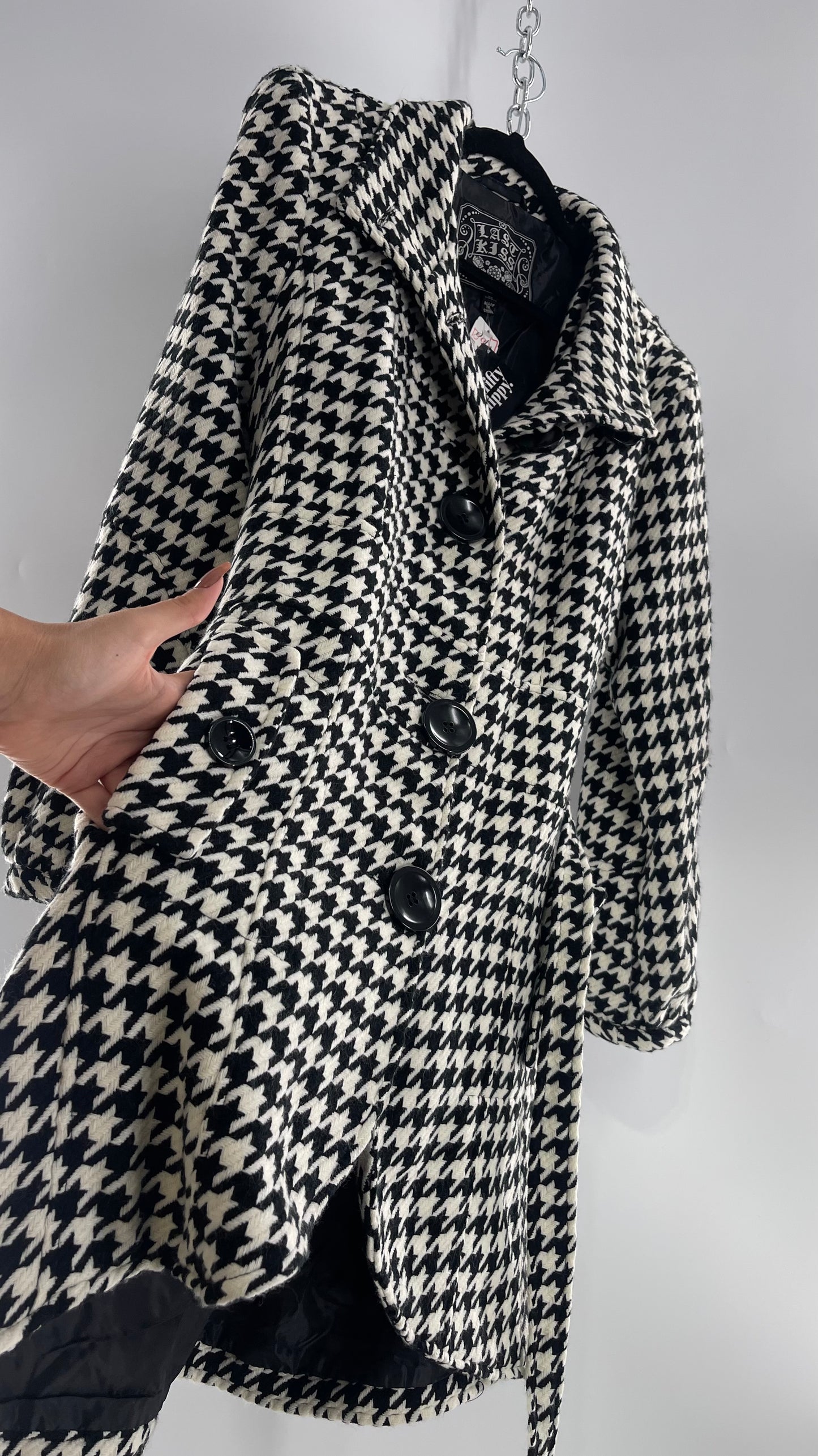 Deadstock Vintage Last Kiss Houndstooth Coat with Bubble Sleeve, Waist Tie, and Sweeping Hem (XXL)