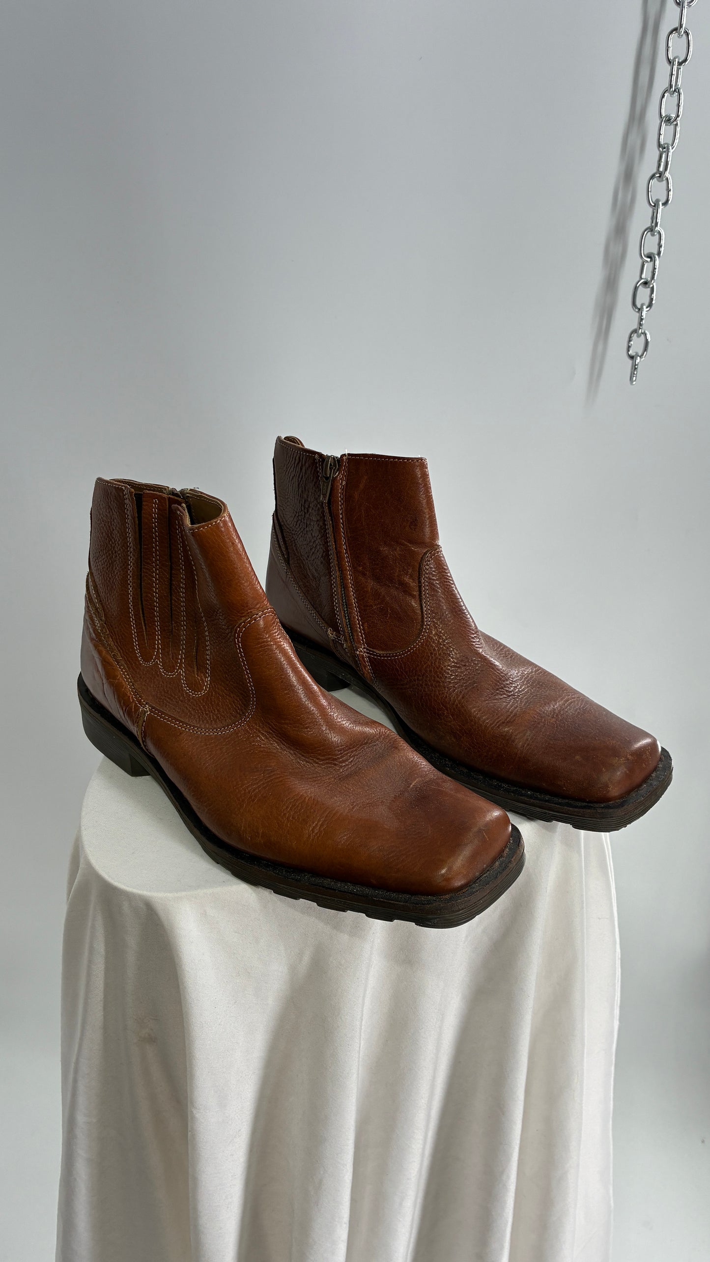 Vintage STEVE MADDEN Men’s Brown Leather Square Toe Chelsea Boot (9.5)