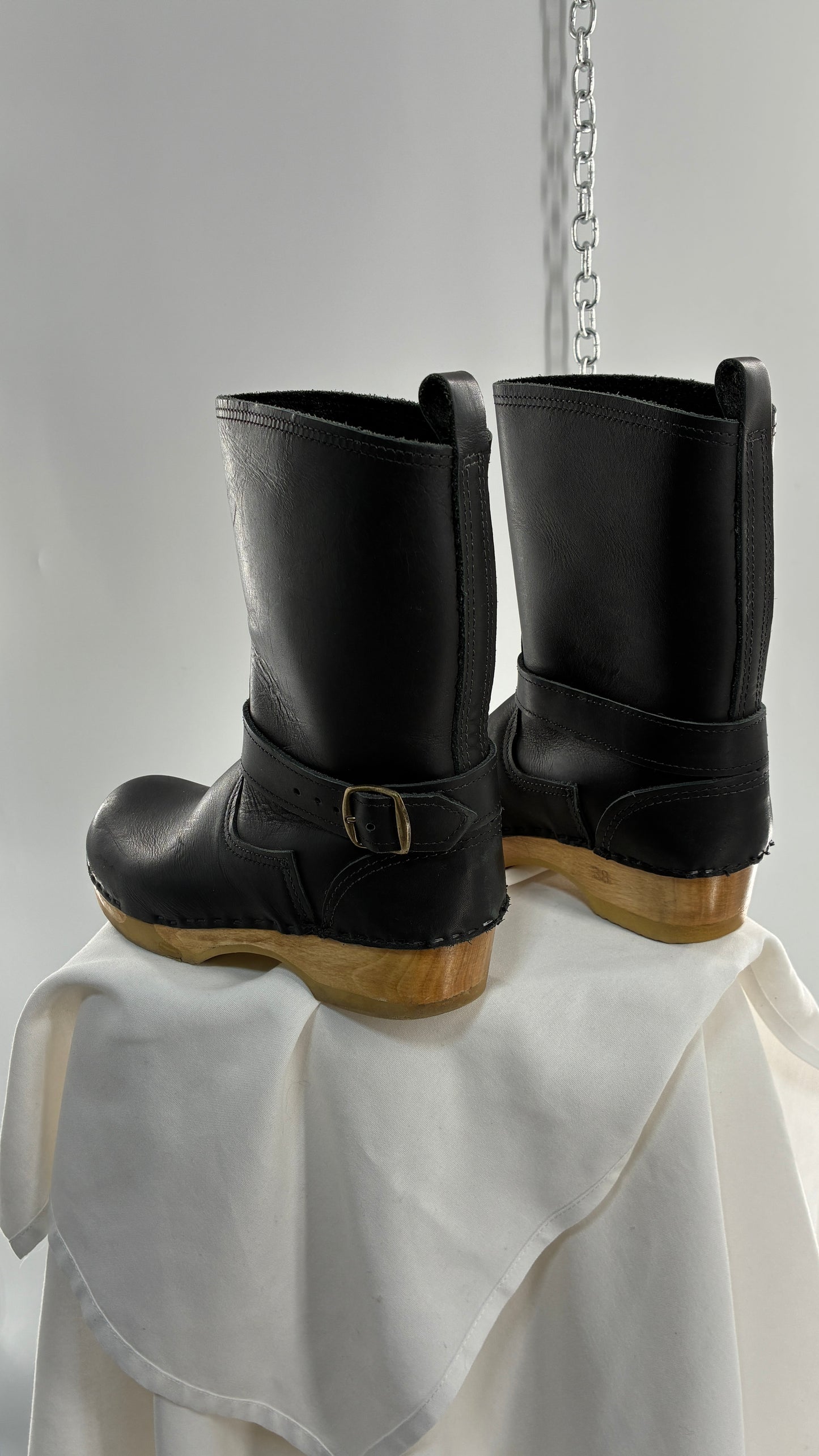 Vintage SVEN Swedish Thick Leather Black Clog Boots with Wooden Sole (38)