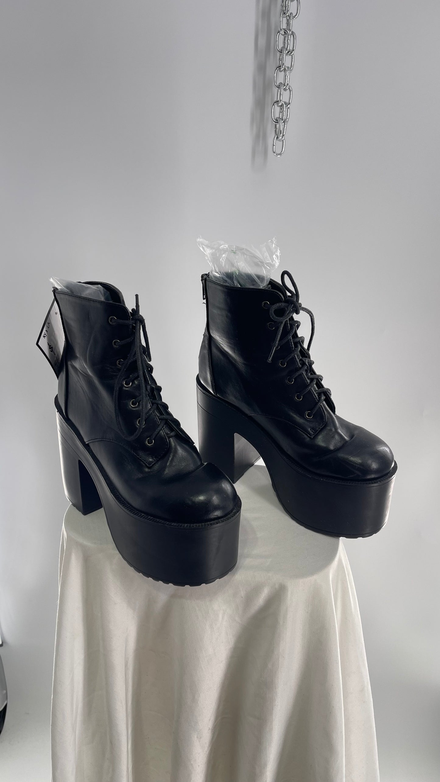 Vintage NY X LA Black Leather Platform Chunky Heel Combat Boot (8)