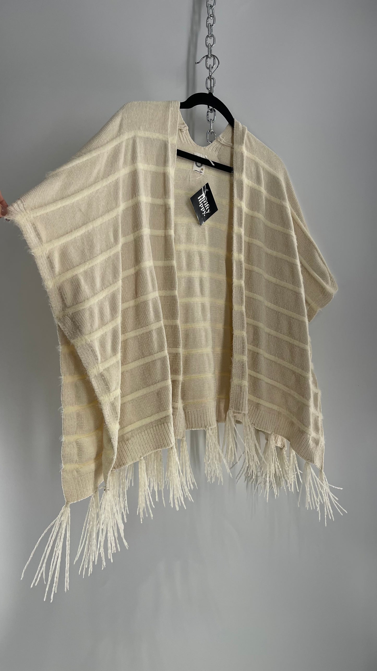 Akemi + Kin Anthropologie Chenille Beige Kimono Fringed Cape (One Size)