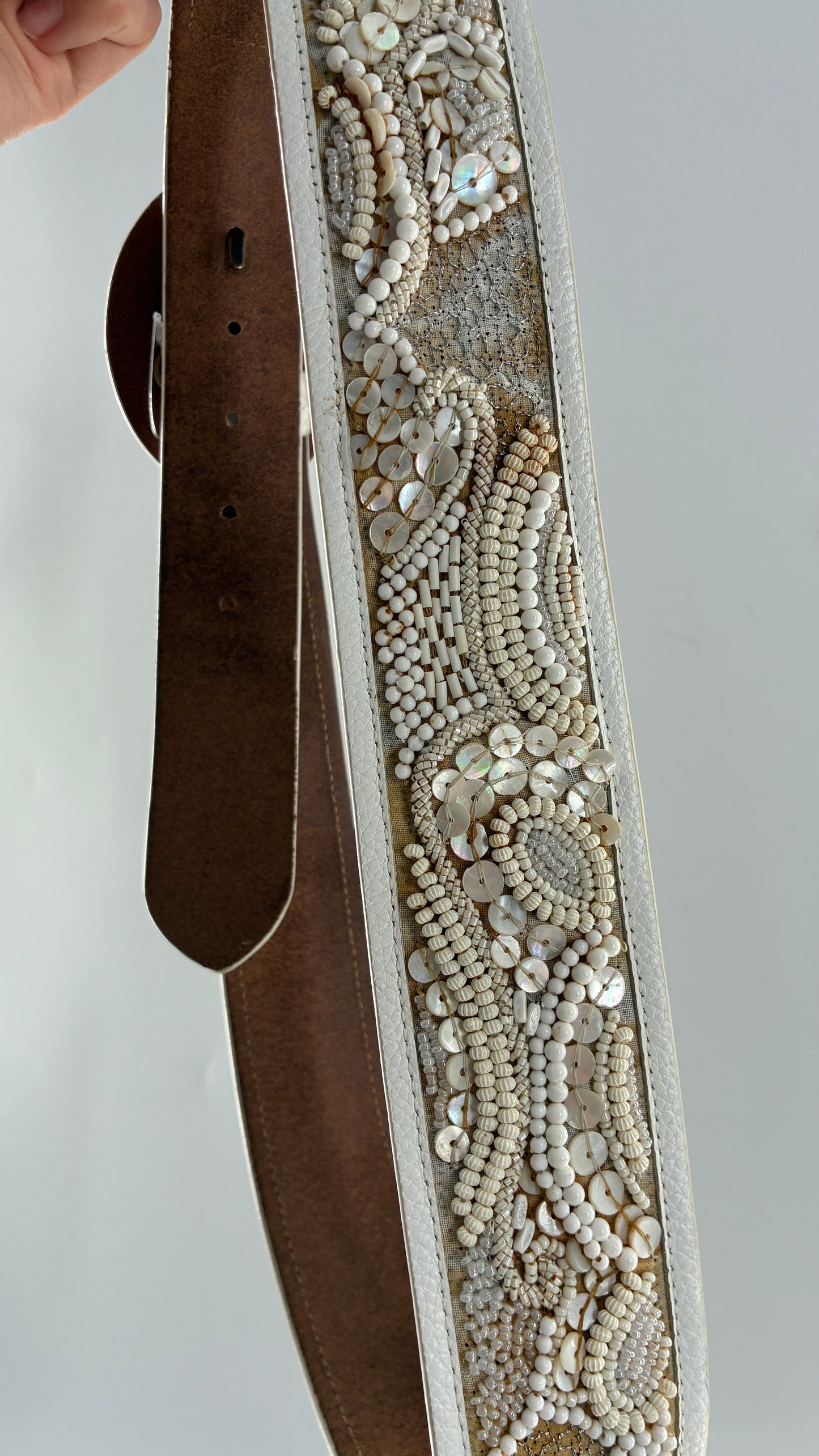 Vintage White Leather Belt with Beaded Details and Oval Buckle
