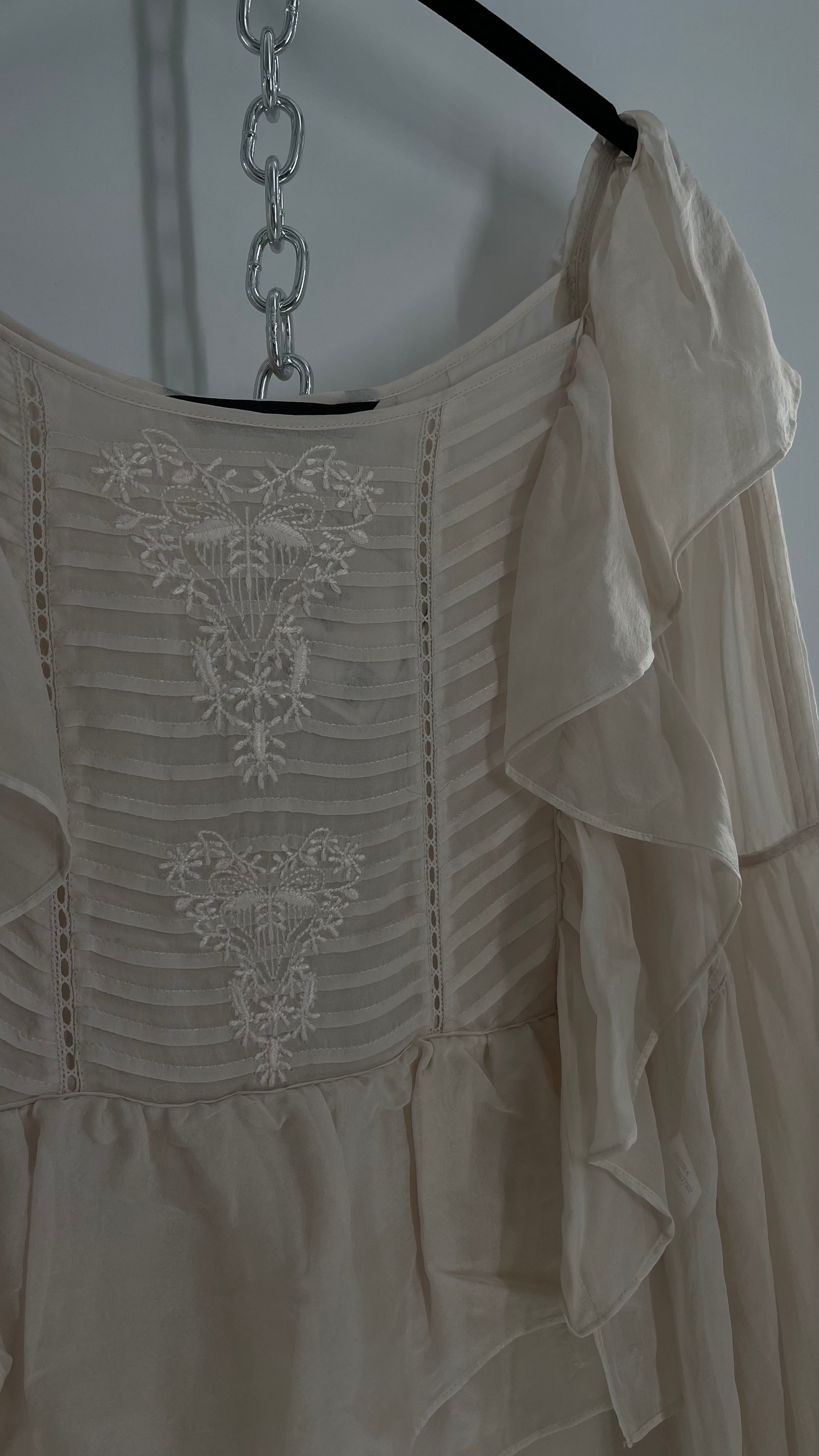 ZARA Ruffled and Embroidered Bell Sleeve Blouse (Large) The Thrifty Hippy ZARA Ruffled and Embroidered Bell Sleeve Blouse (Large) The Thrifty Hippy