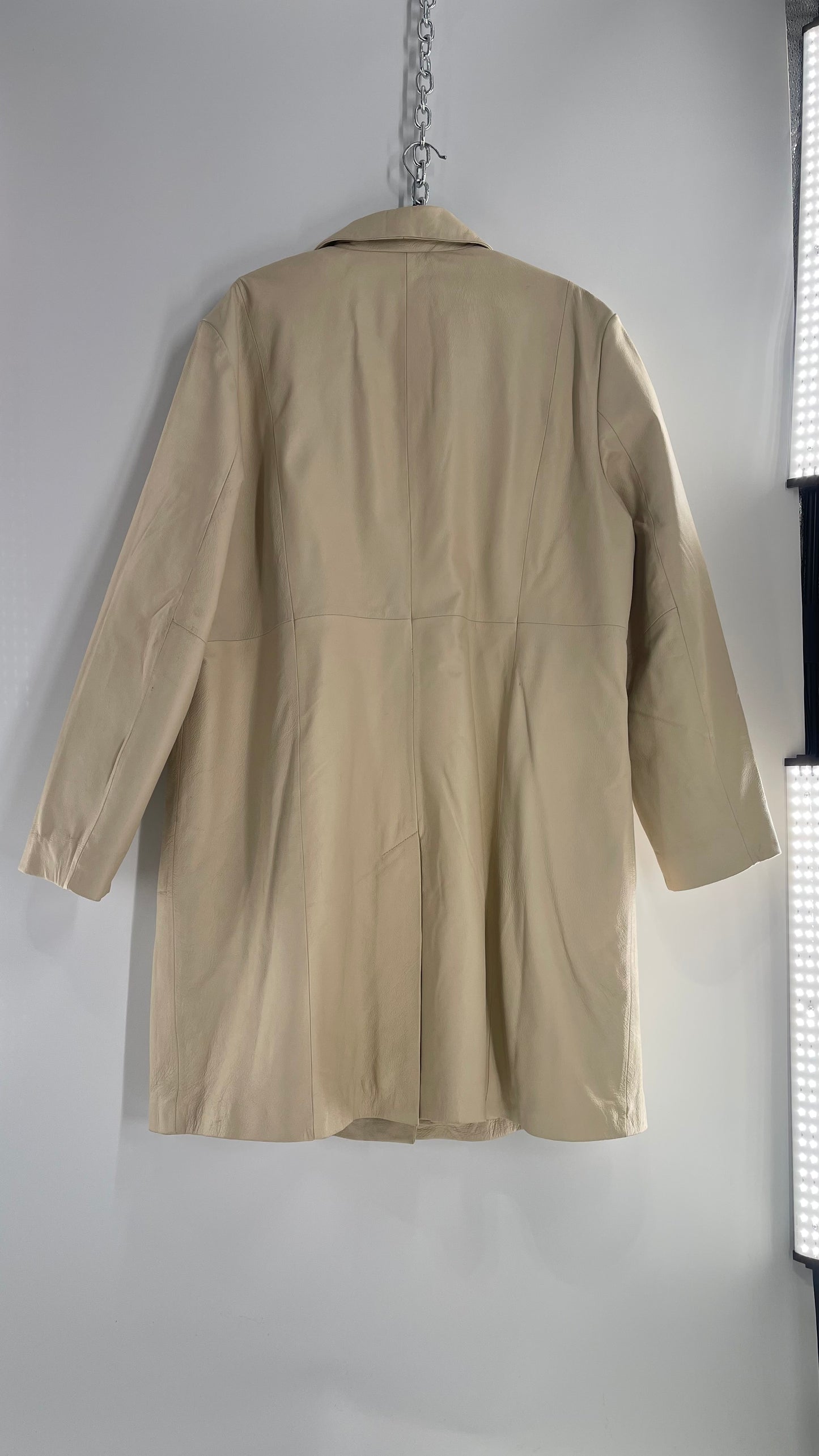 VINTAGE Off White Genuine Leather Coat (Large)