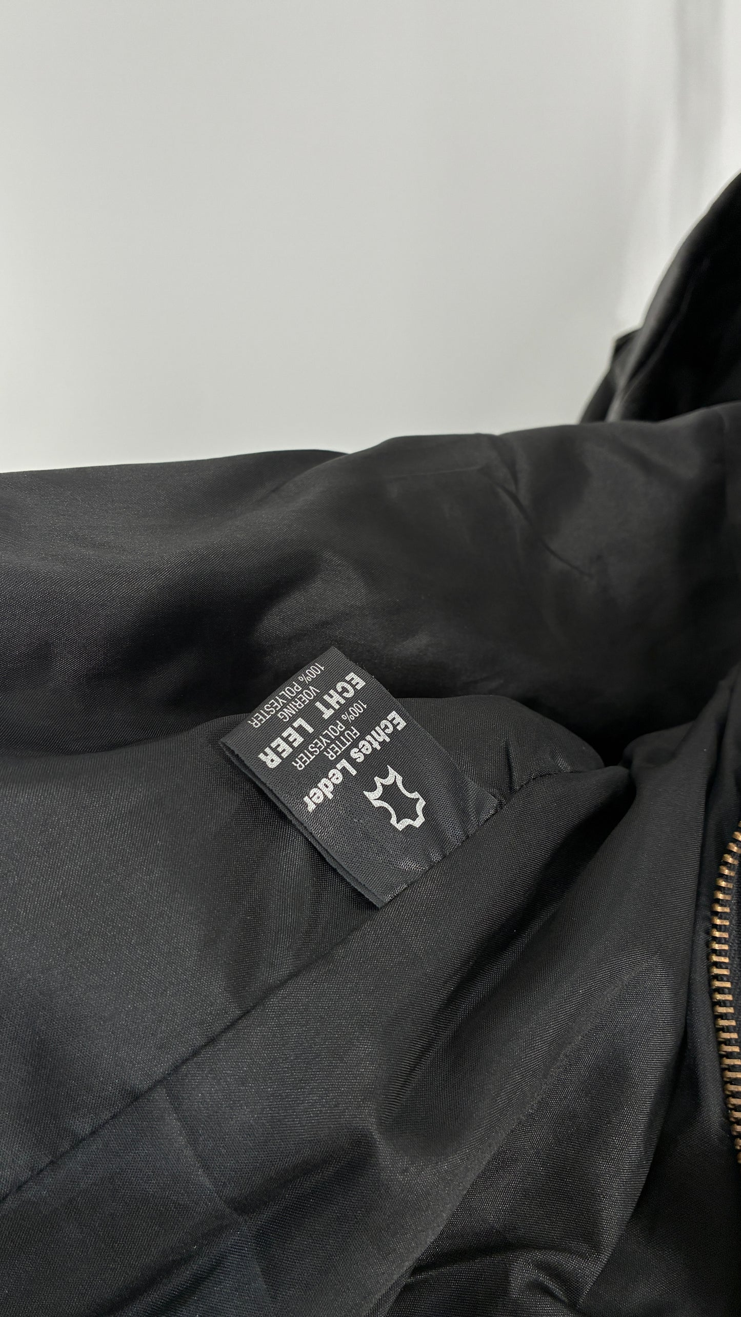 Vintage Black Genuine Leather Motorcycle Jacket (XL)