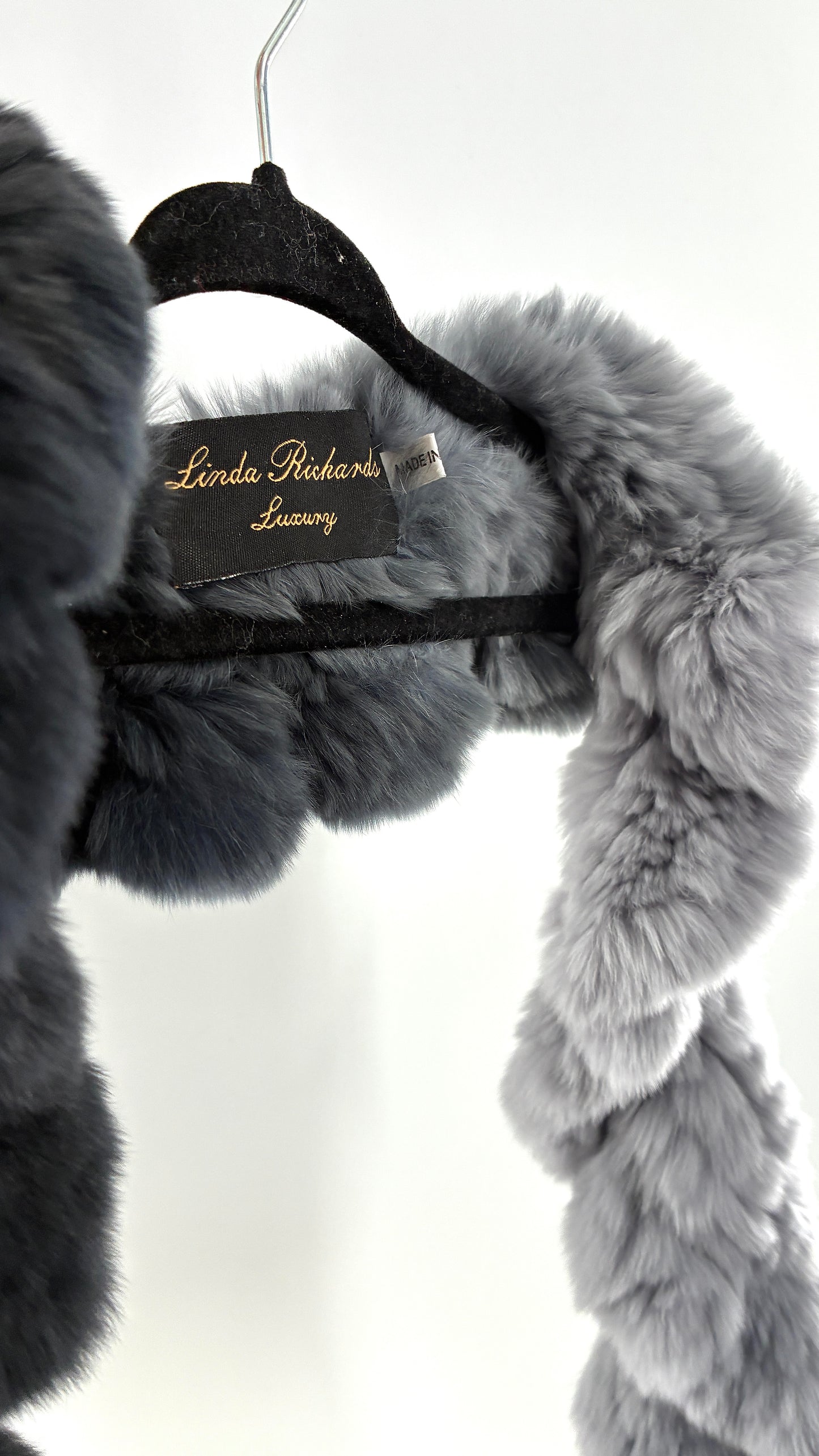 Vintage LINDA RICHARDS LUXURY Genuine Rabbit Fur Gradient Gray to Black Scarf