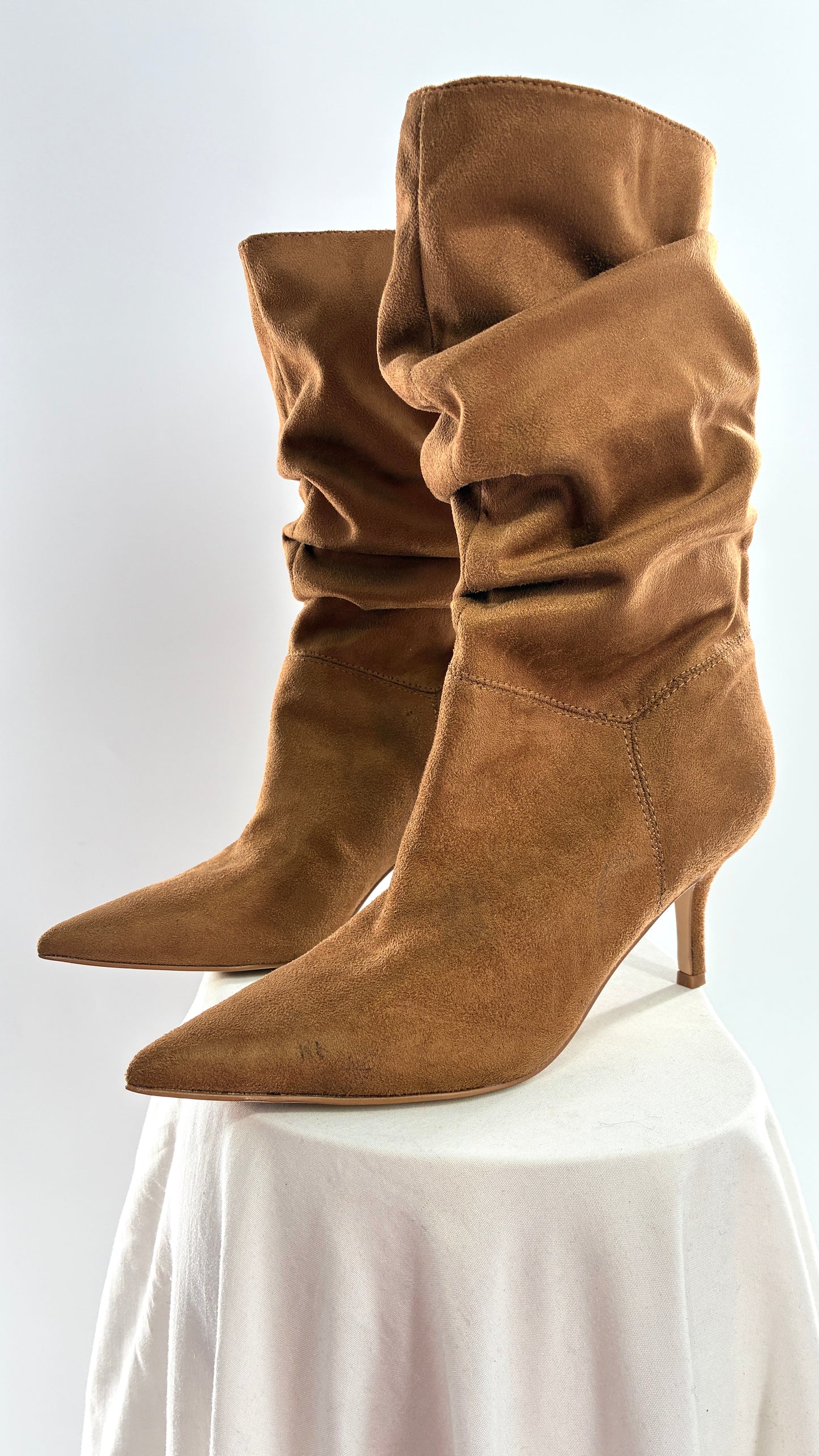 Vintage NINE WEST 1990s Scrunched Pointed Toe Boots (6.5)