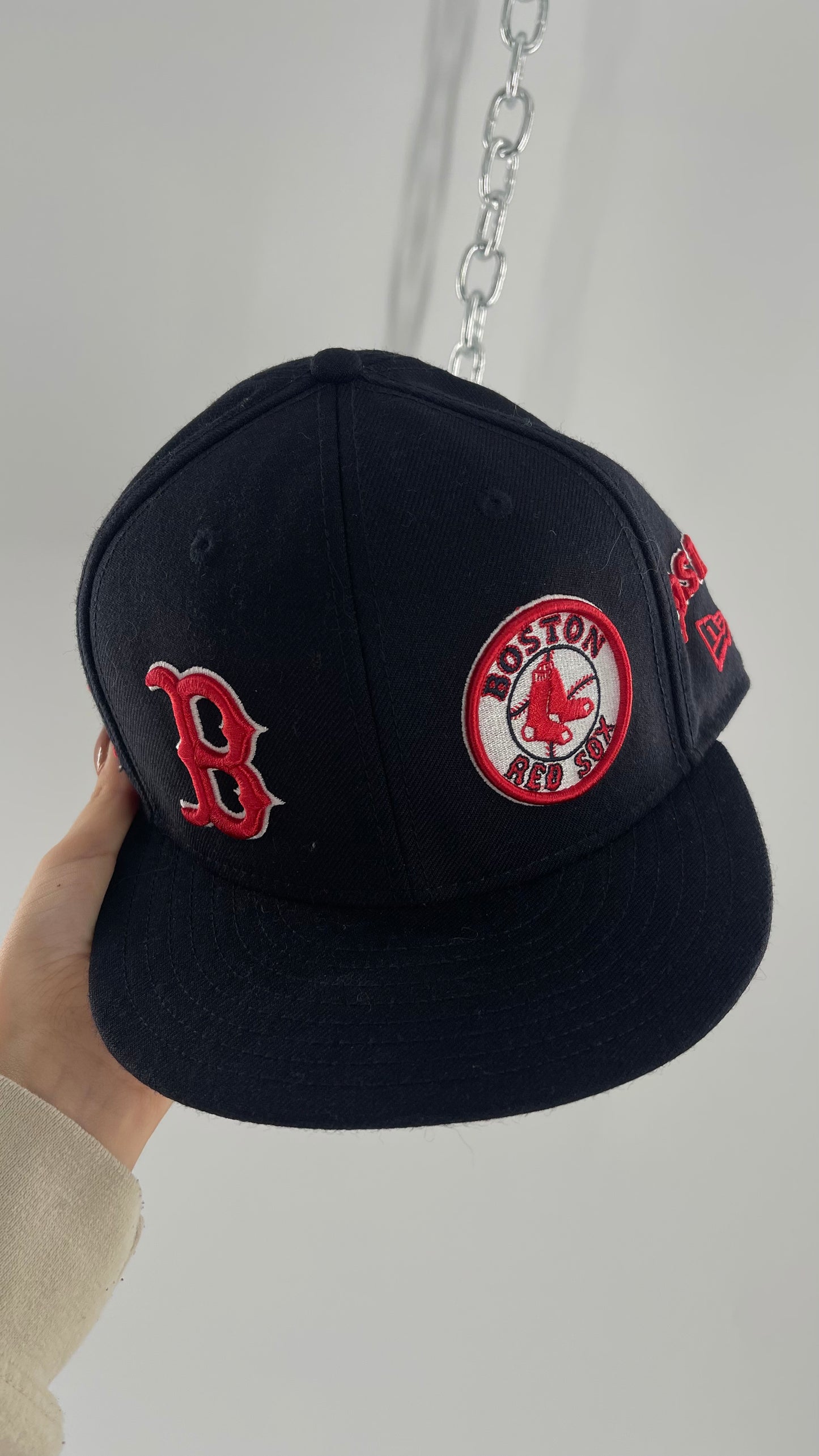 Vintage Embroidered Boston Red Sox Snap Back (7.5)