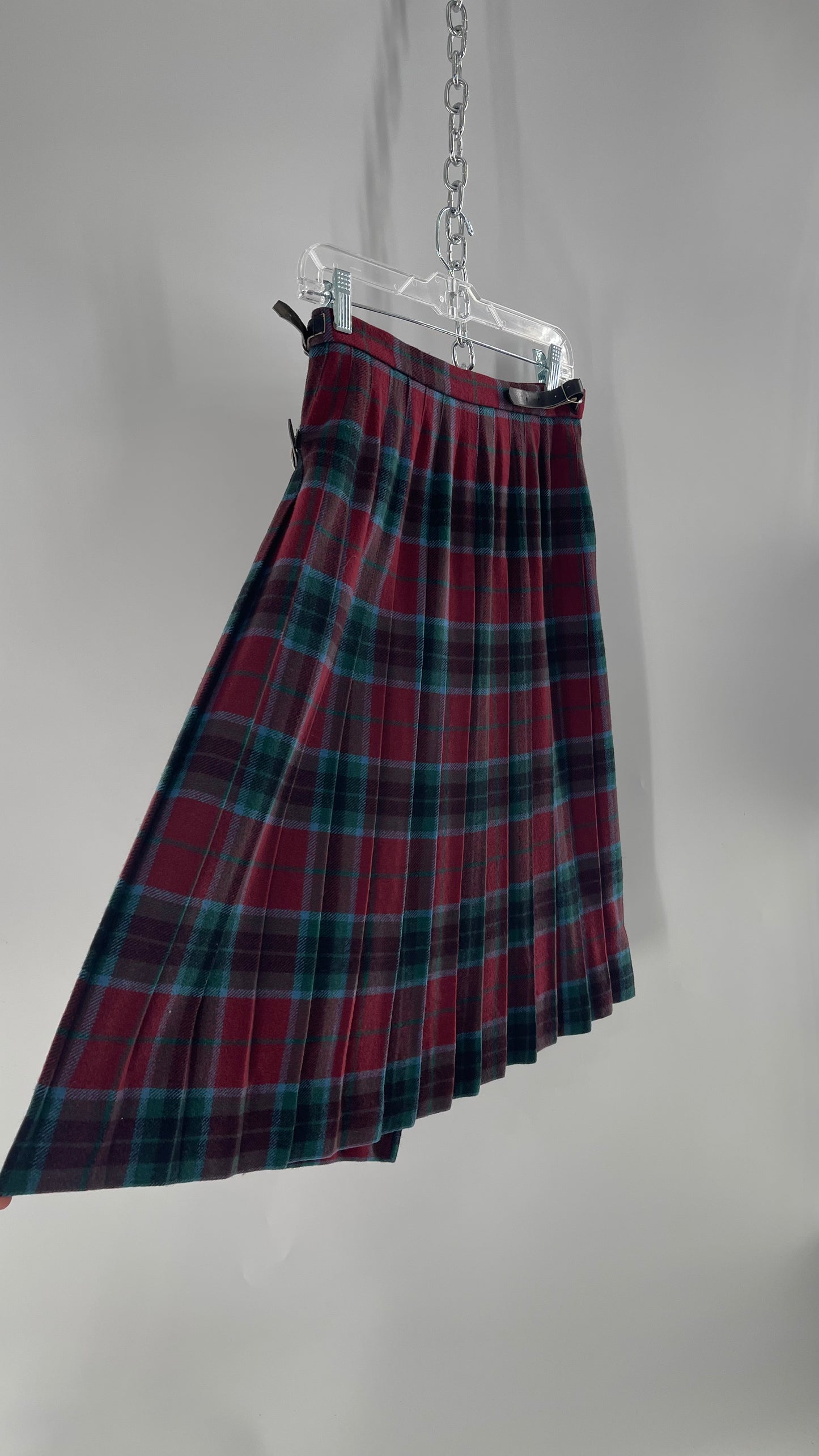 Vintage Clan Crest Pure New Wool Tartan Plaid Skirt with Oversized Pin Made in Scotland (36)