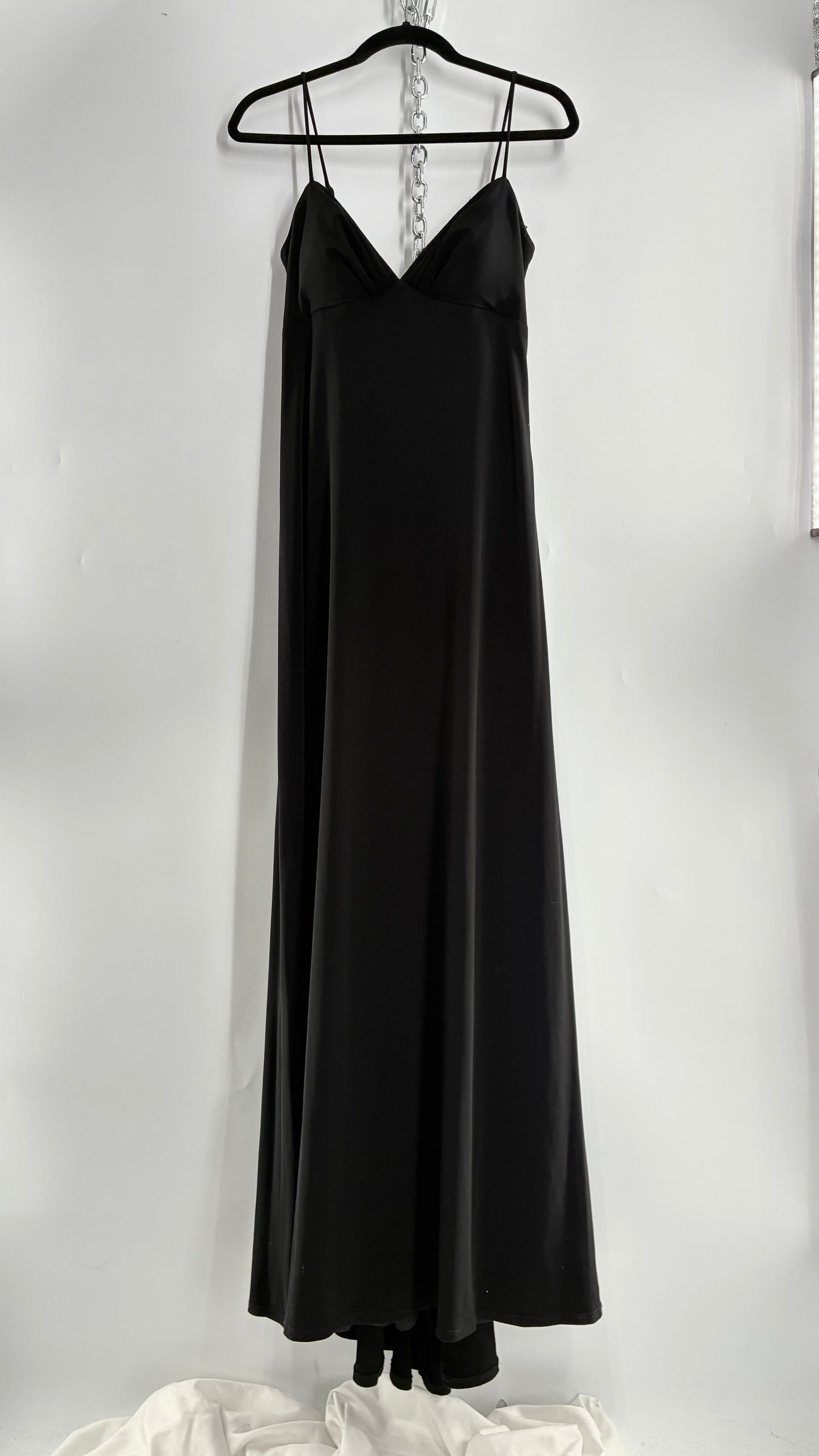 Vintage JS COLLECTION Black Full Length Gown with Jeweled Appliqué and Pleated Back (12)