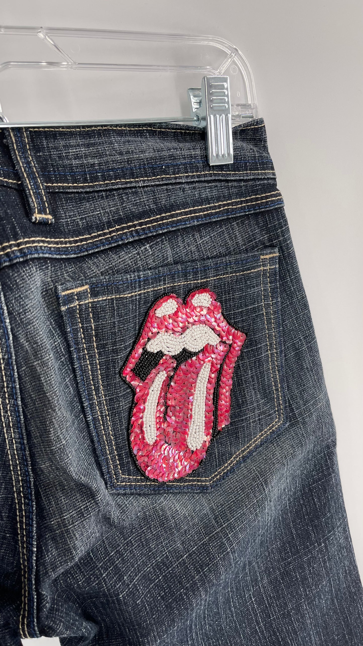 Vintage Smart AS JEANS Dark Wash with Grain and Embroidered/Embellished Kiss Rock Logo (28)
