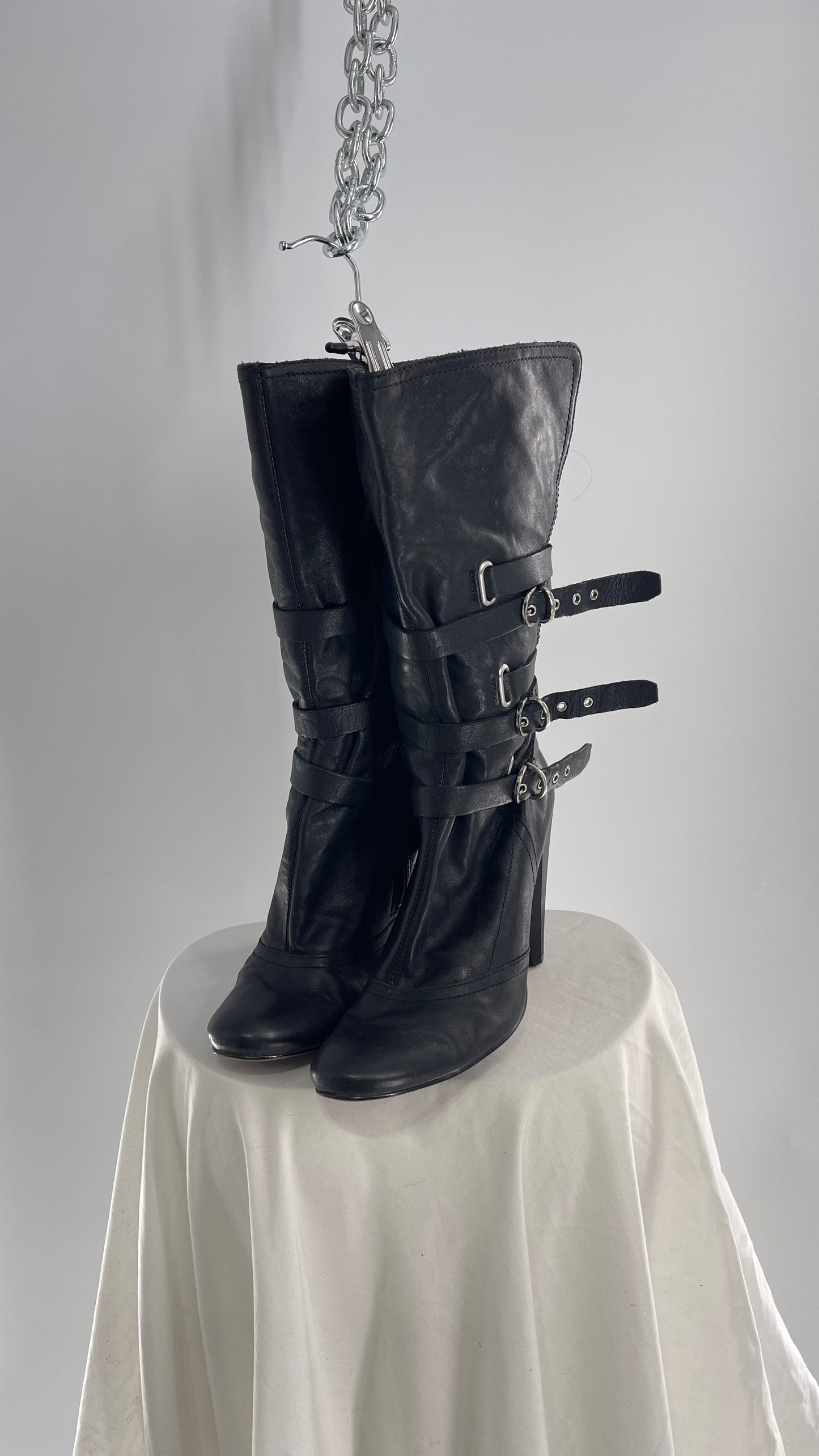 Vintage Black Leather Round Toe Knee High Boot Heel with Multiple Strap/Buckle Details (8.5)