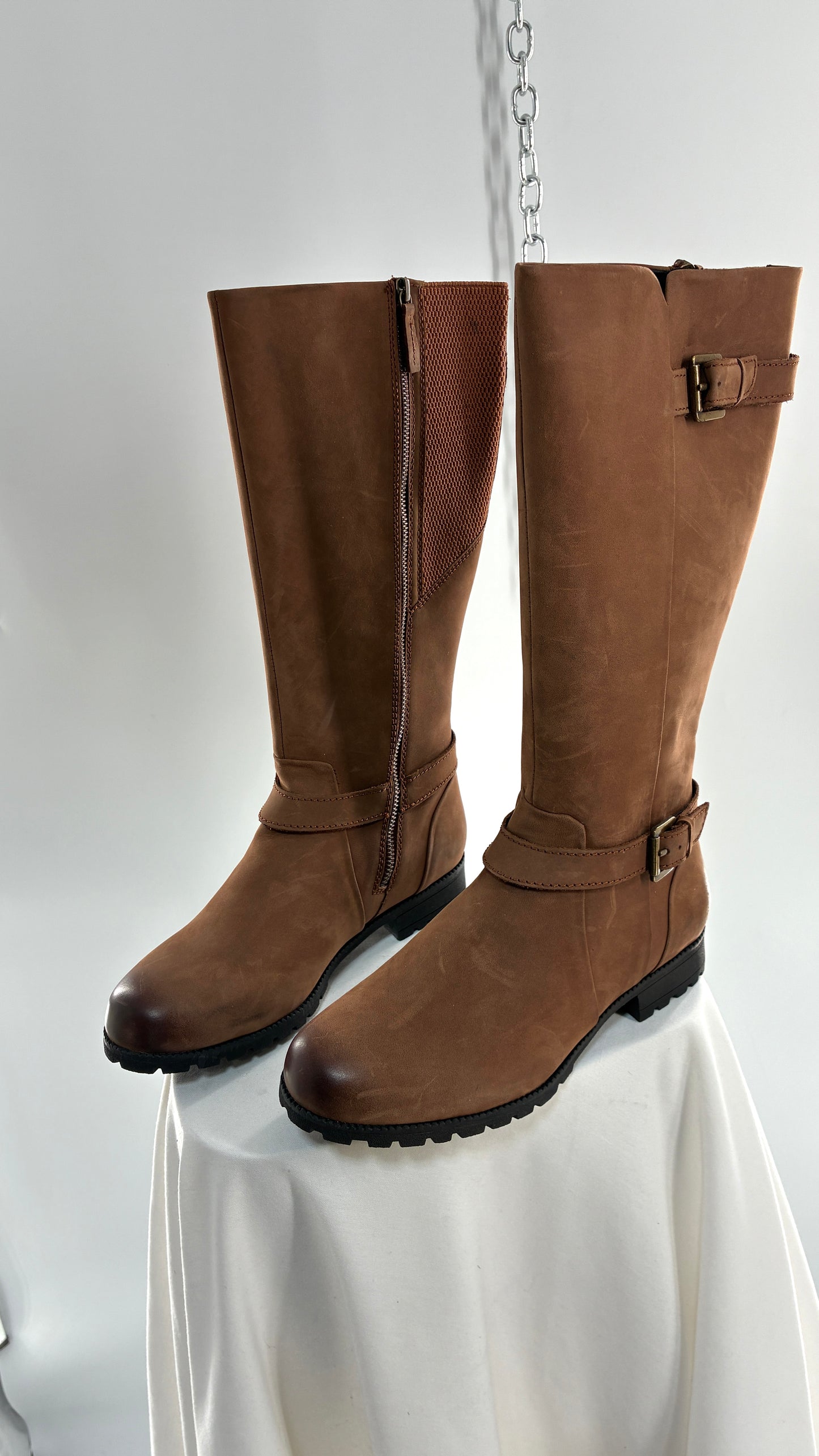 Deadstock Vintage HOTTER Belle Genuine Thick Leather Waxed Boots with Polished Toe Box and Heel (9)