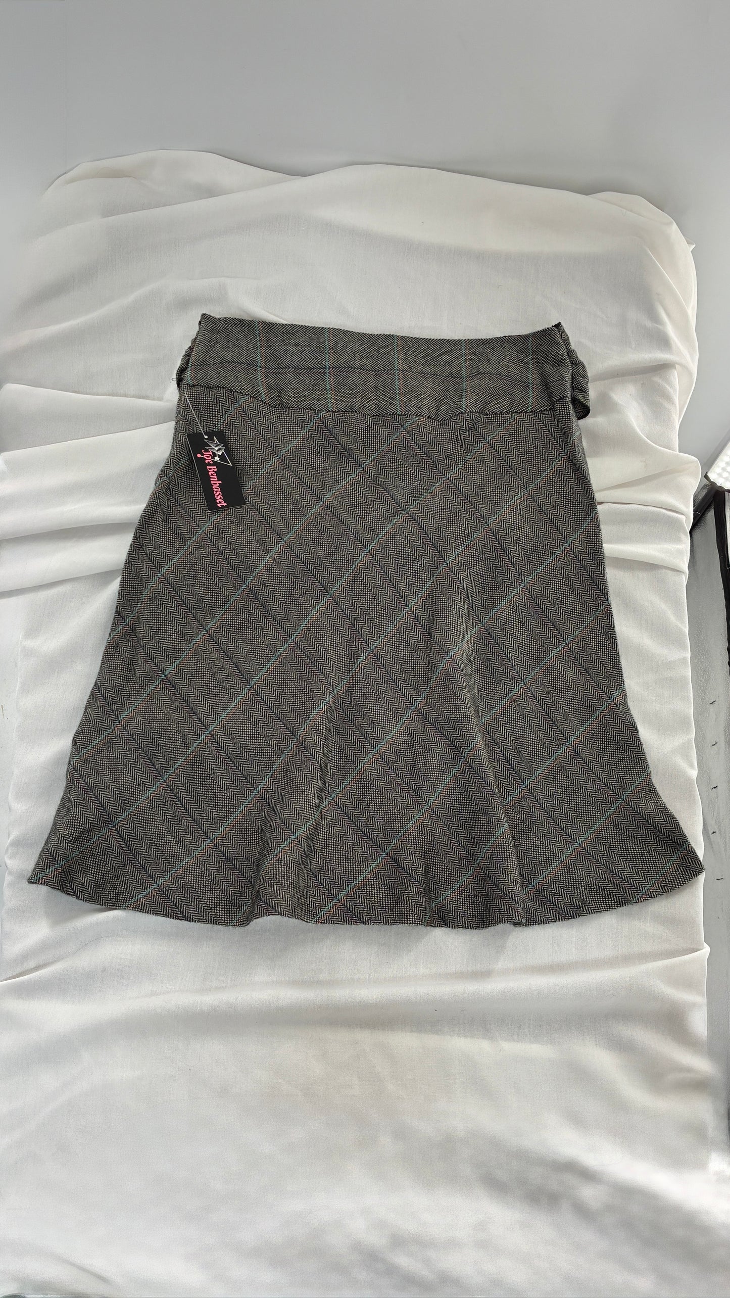 Deadstock Vintage JOE BENBASSET Plaid Skirt with Sash and Buckle (7)