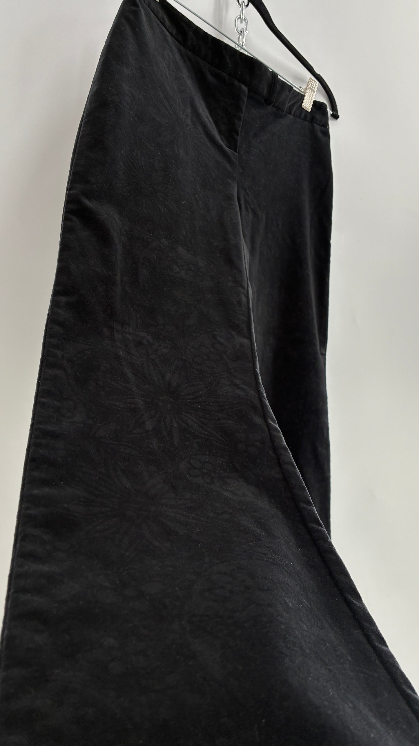 Deadstock Vintage 2000s Lilly Pulitzer Black Velvet Embossed Floral, Side Closure Pants (4)