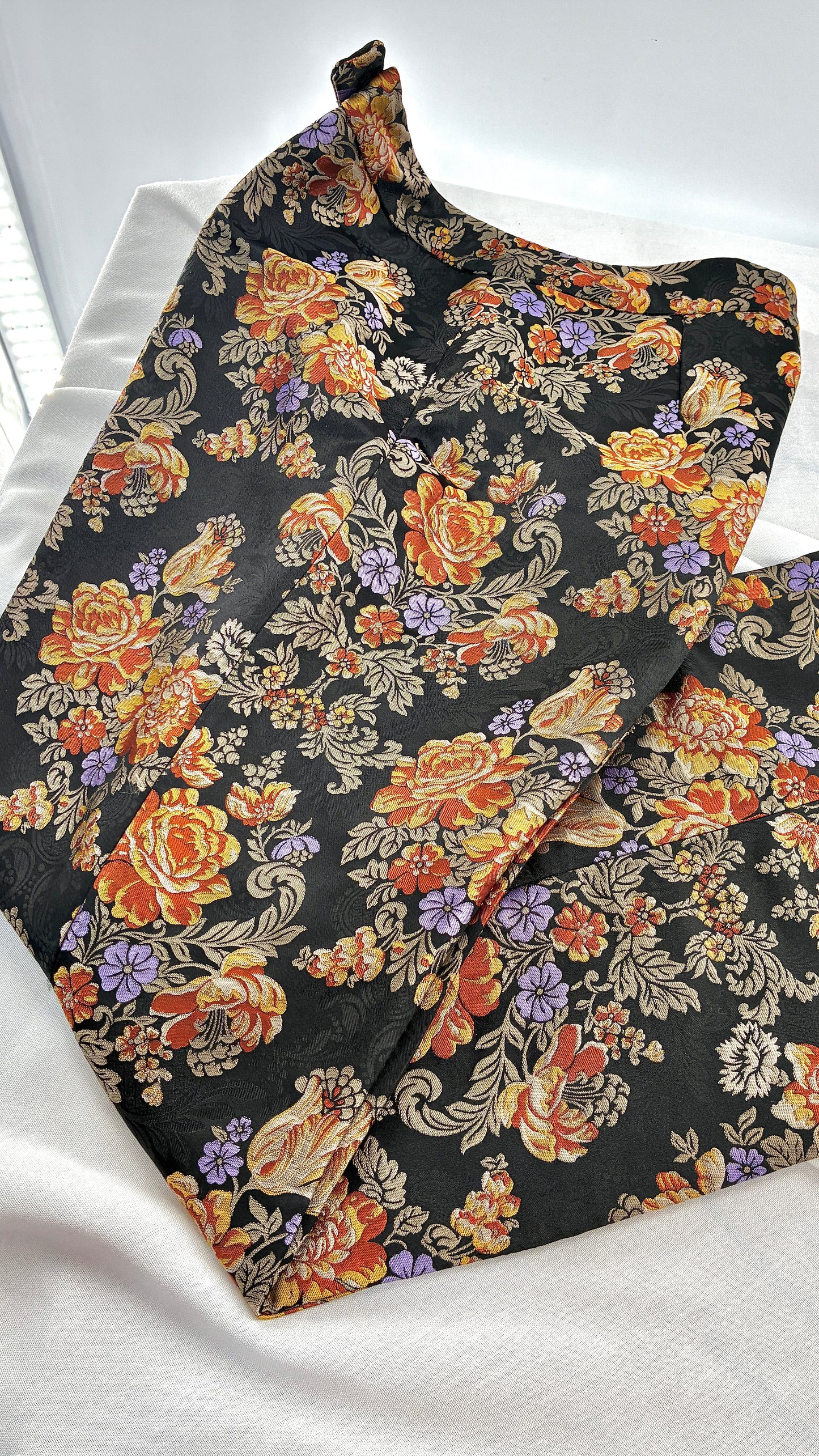 Vintage DOLCE & GABANNA Silk Black Brocade Trouser (42)