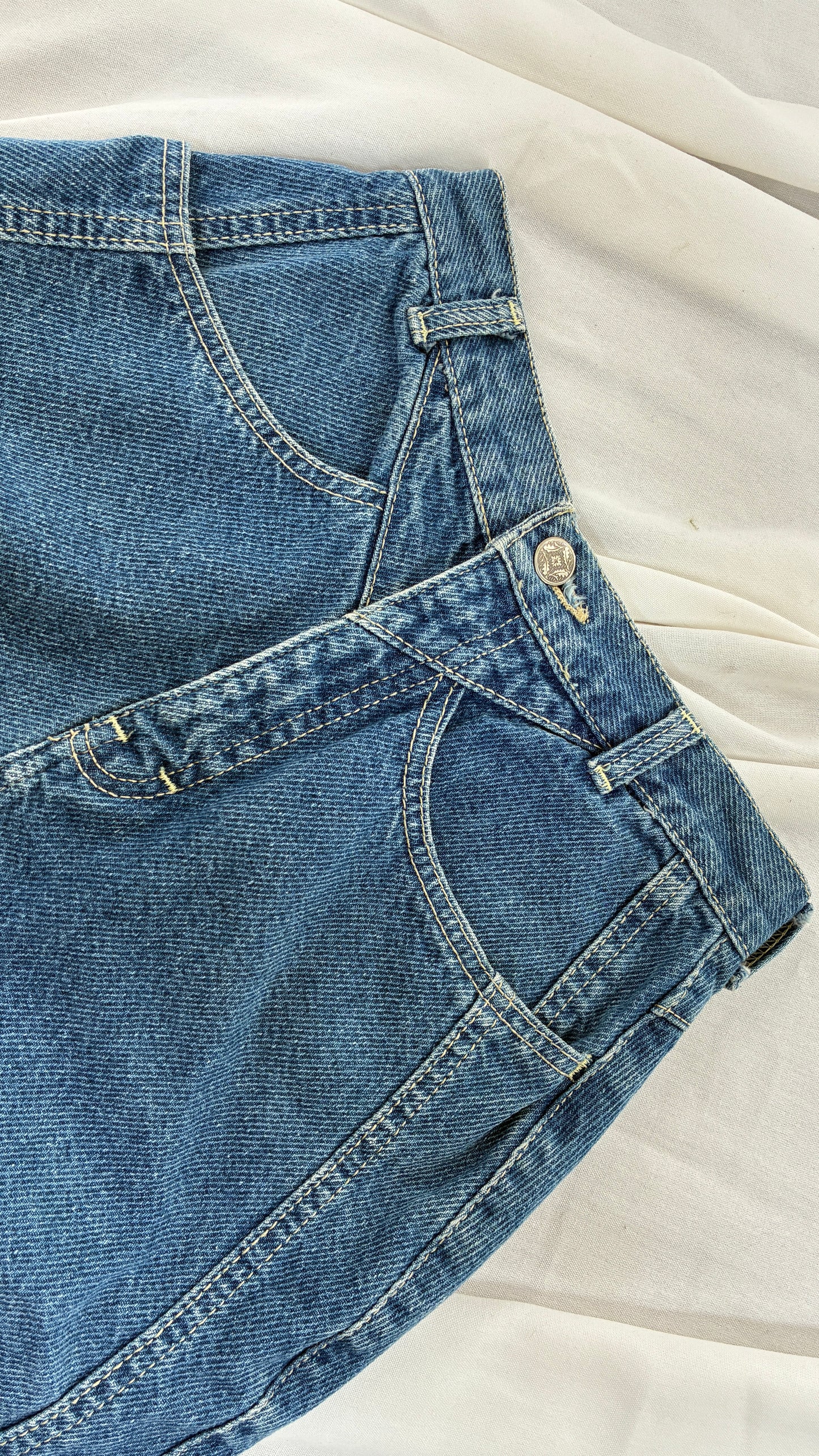 Vintage LA BLUES 1990s High Waisted Denim Mini Skirt (XS/S)