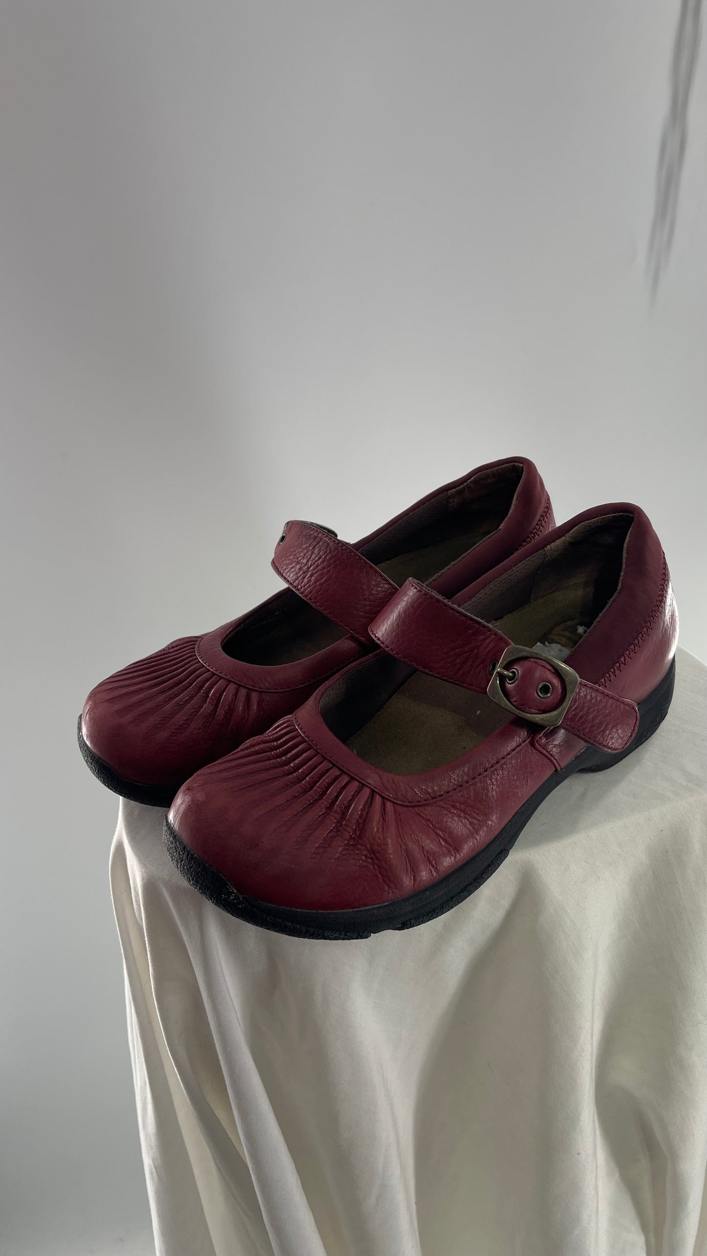 Vintage Red Leather Mary Janes with Pleated Front (38)