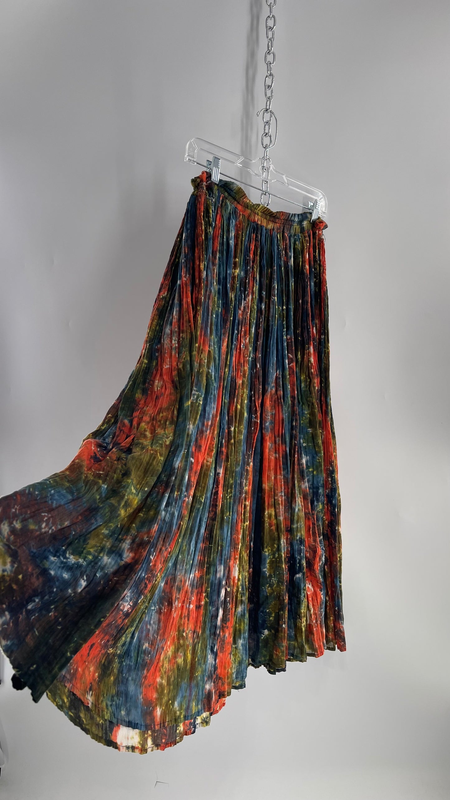 Vintage 1970s Bohemian Tie Dye Voluminous Pleated 100% Cotton Skirt (One Size)