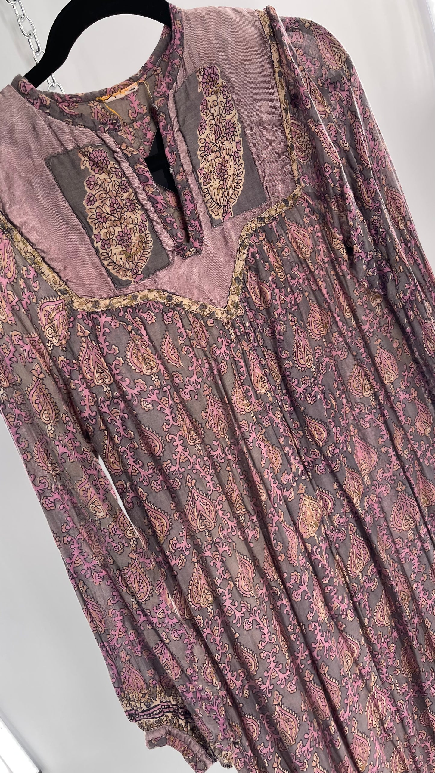 Vintage 1970s Handmade Dusty Purple Full Length Dress with Paisley Pattern and Quilted Neckline (Small)