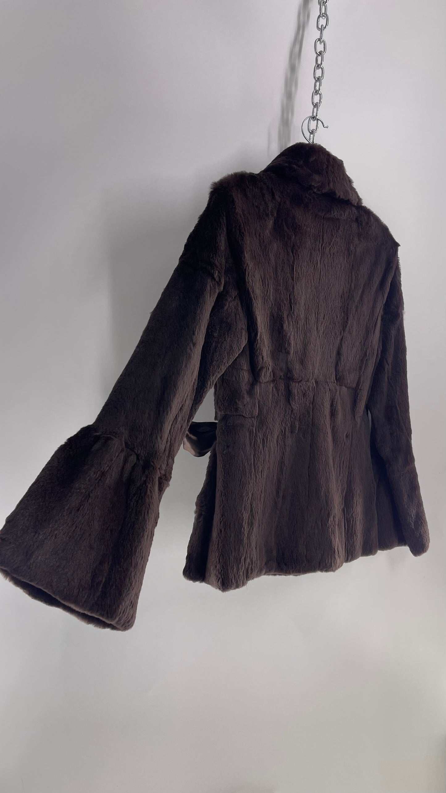 Deadstock Vintage Brown Fur Jacket with Lapels and Bell Sleeves (Small)