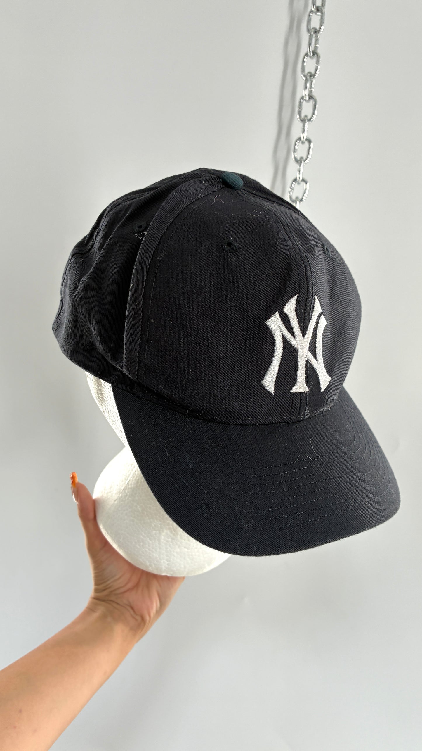 Vintage YANKEES Genuine Merchandise Baseball Hat