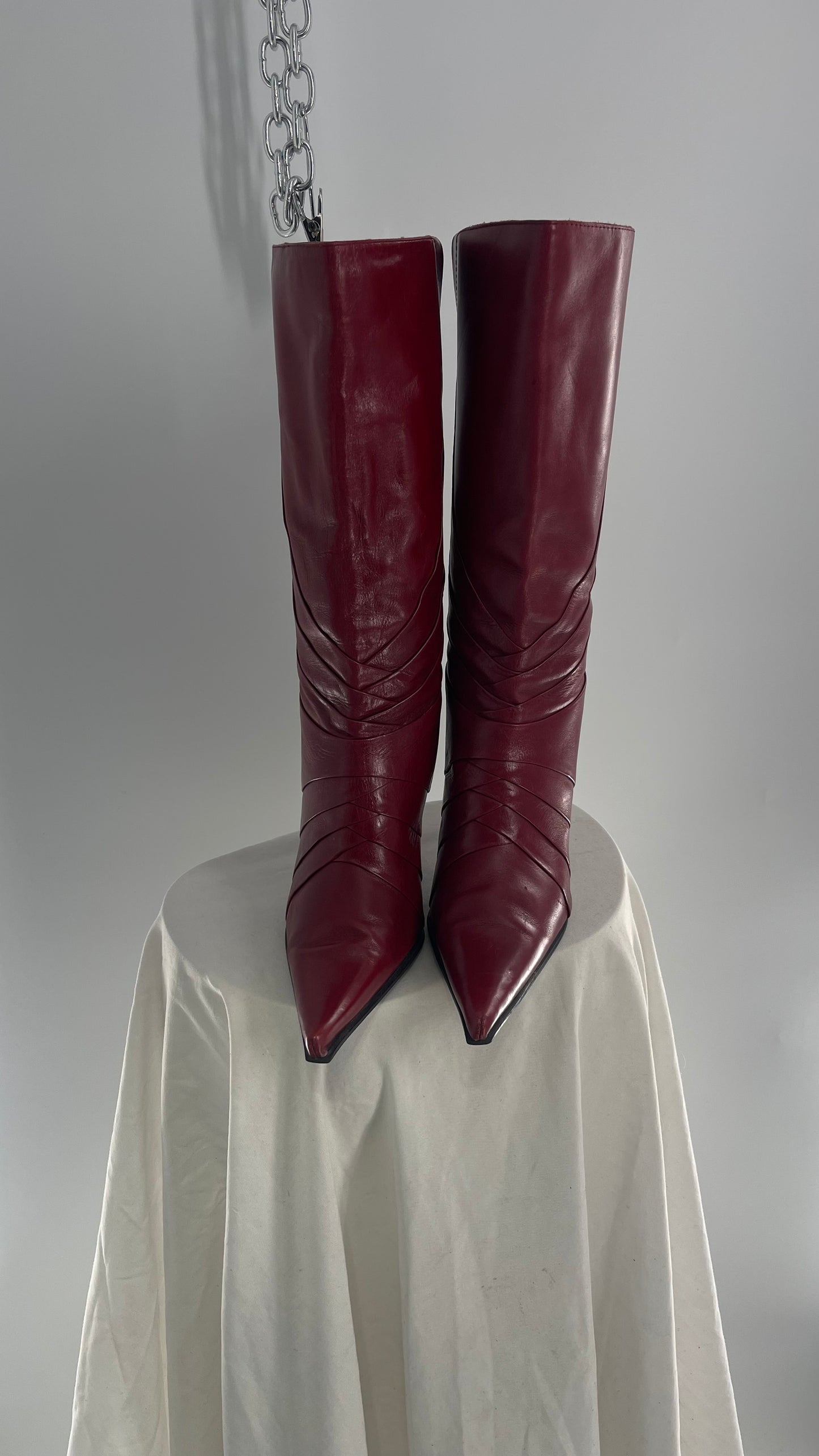 Vintage ALDO Cherry Red Pleated Pointed Toe Knee High Heeled Boots (38)