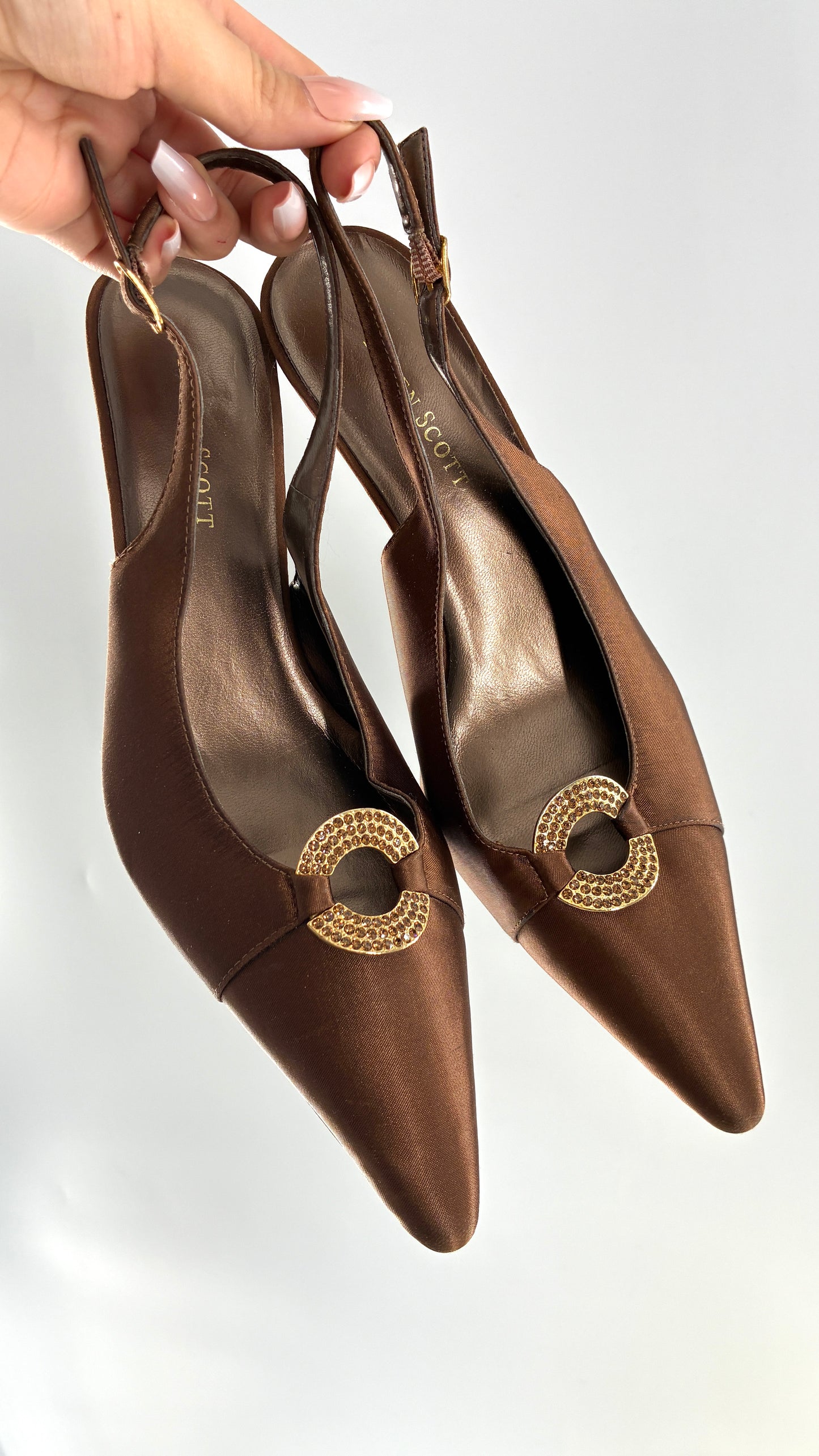 Vintage 1990s Karen Scott Satin Pointed Toe Kitten Heel (7.5)