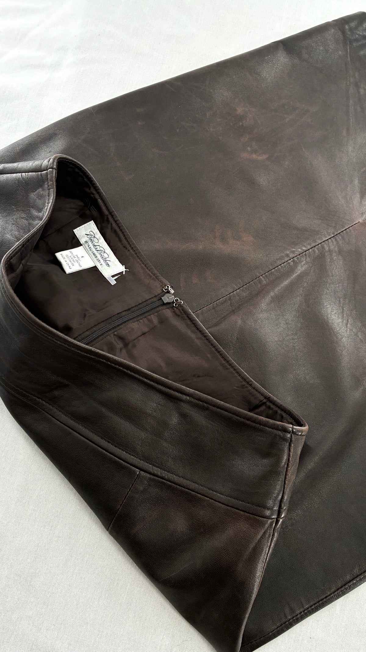 Vintage BROOKS BROTHERS Brown Distressed Genuine Leather Skirt (6)