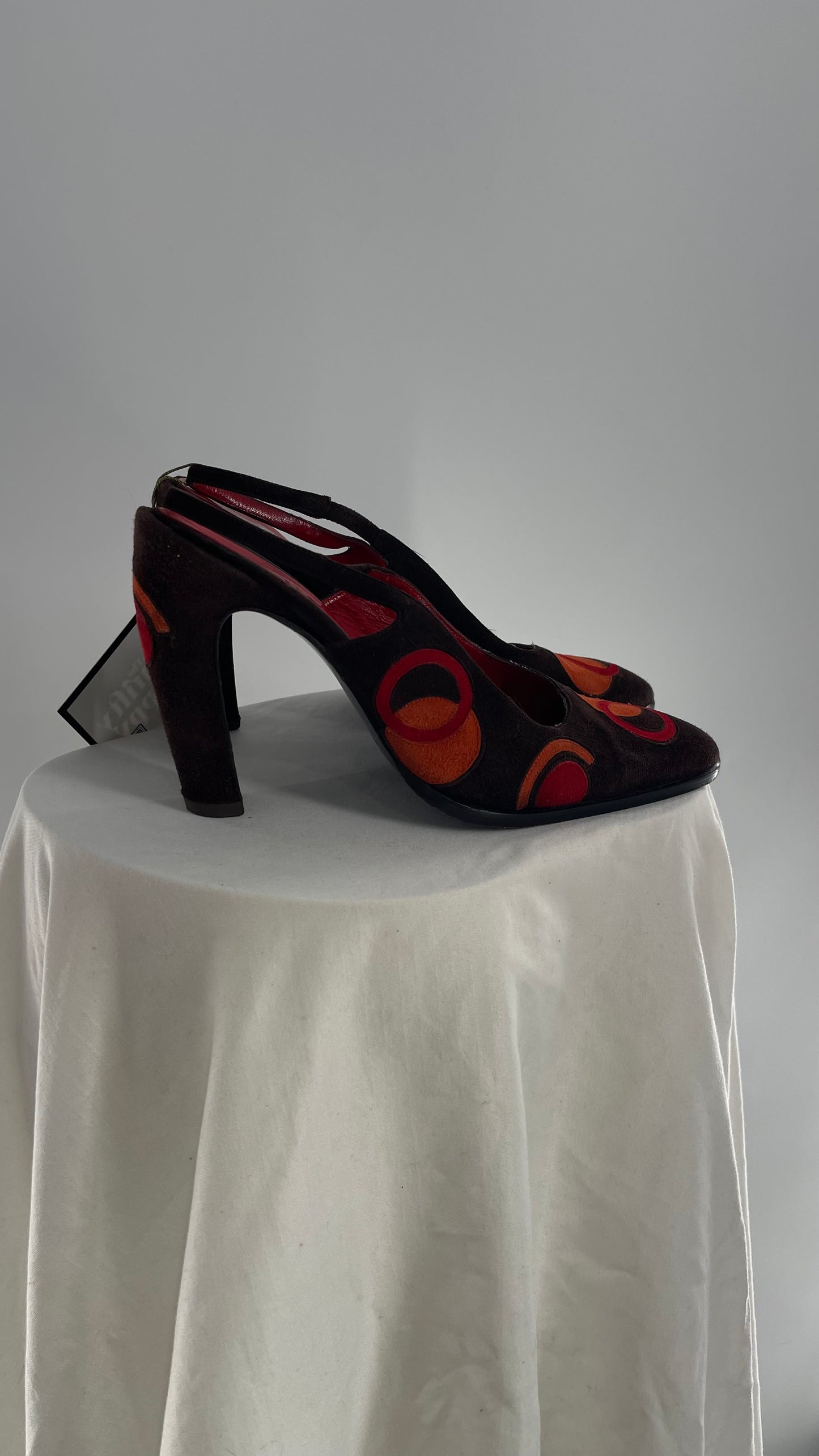 Vintage 1980s FENDI Brown Suede Leather Heel with Abstract Orange/Red Circles and Curved Heel (8)