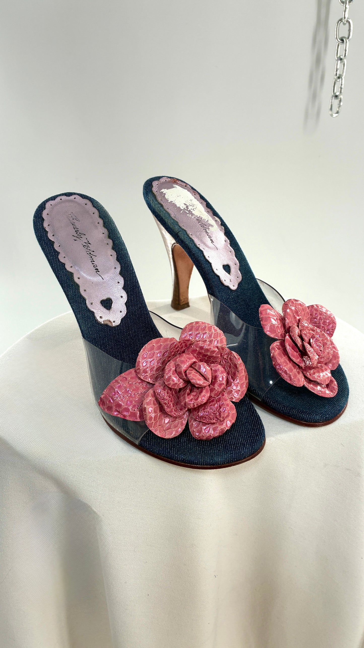 Vintage BEVERLY FELDMAN Jean Heel with Pink Floral Appliqué (8)