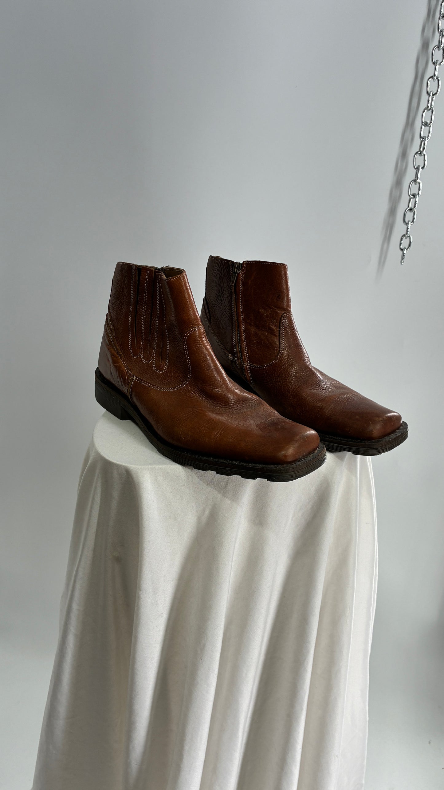 Vintage STEVE MADDEN Men’s Brown Leather Square Toe Chelsea Boot (9.5)