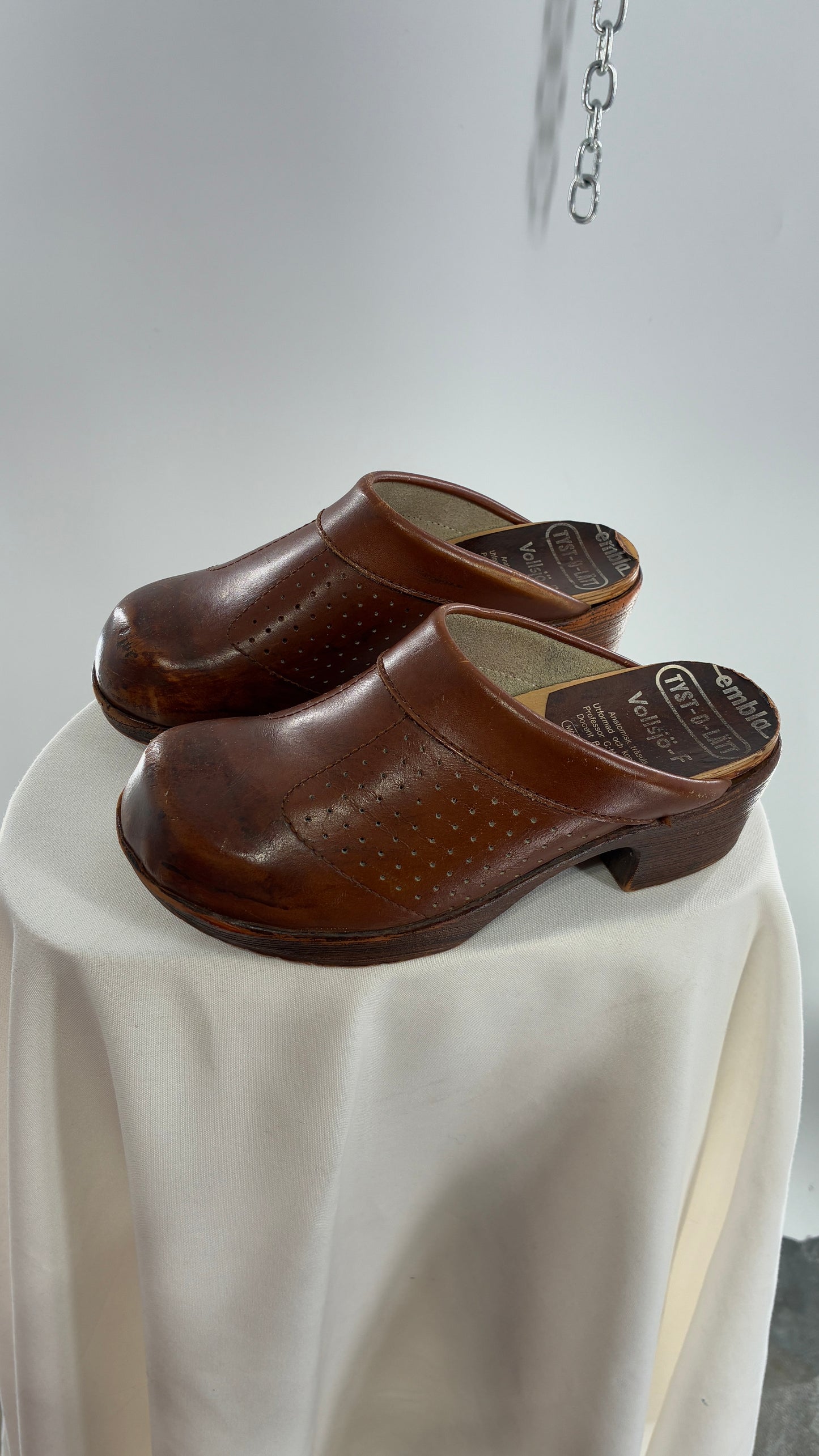 Vintage EMBLA 1970s Brown Leather, Wooden Clogs (37)