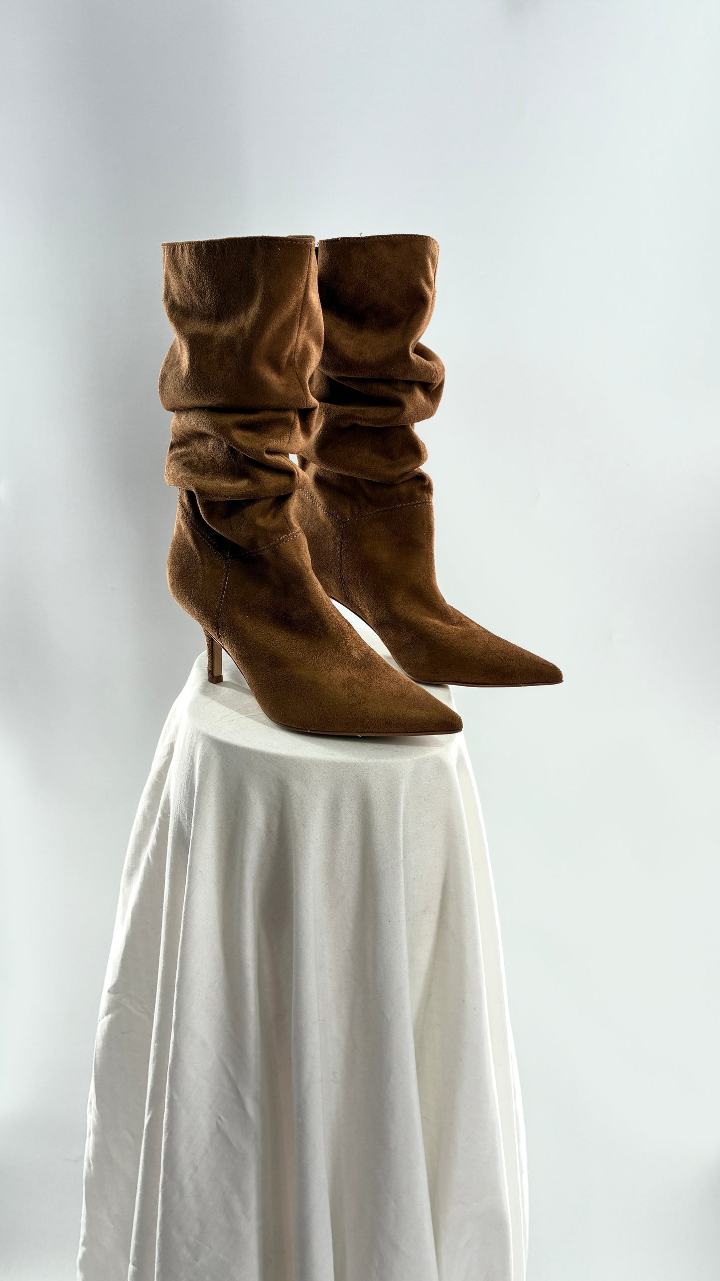 Vintage NINE WEST 1990s Scrunched Pointed Toe Boots (6.5)