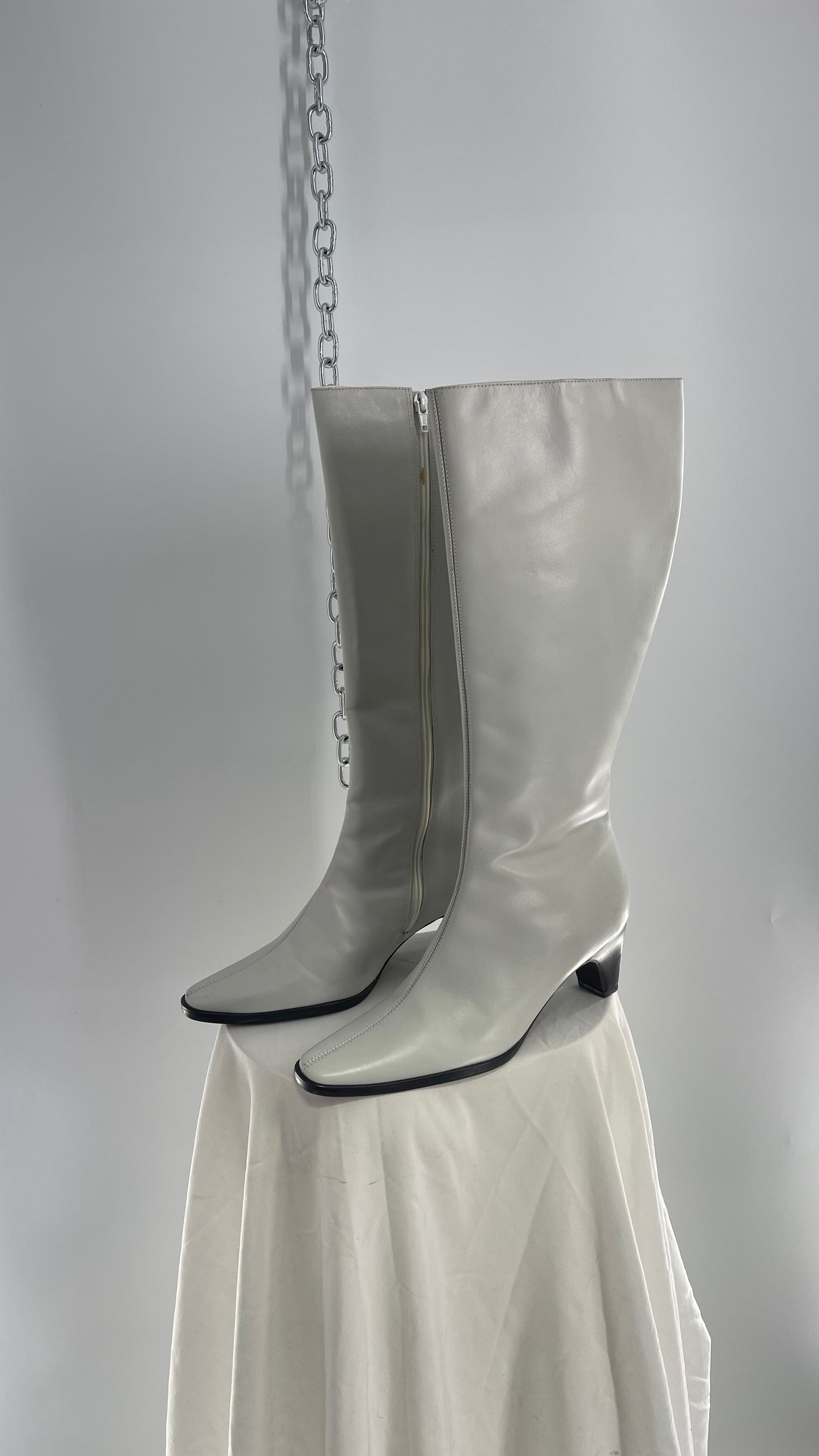 Vintage TRIBECA STUDIO White Leather Pointed Toe Tall Boot (8)