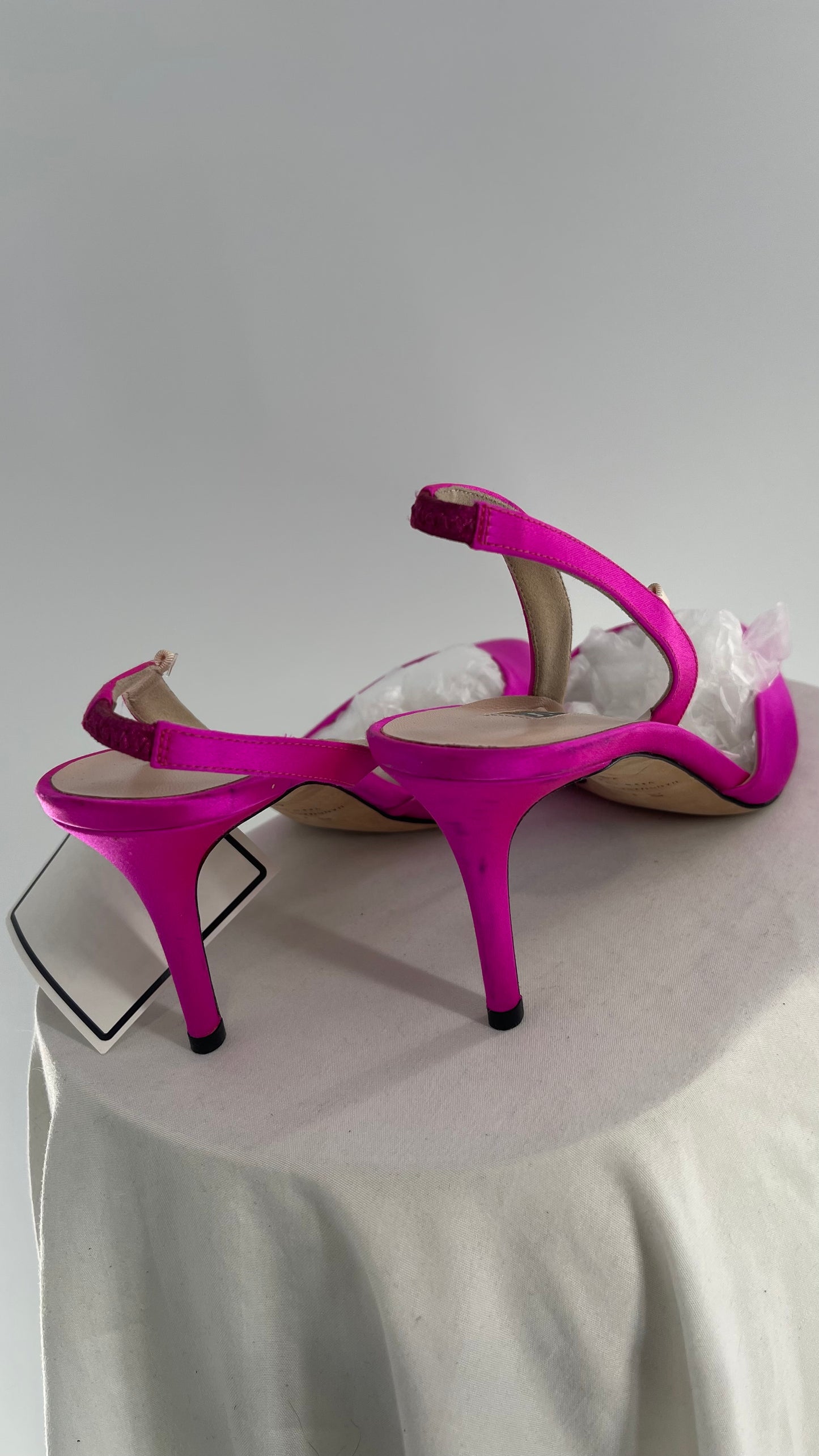 Vintage SJP Sarah Jessica Parker Hot Pink Satin Pointed Toe Slingback Kitten Heel (40)