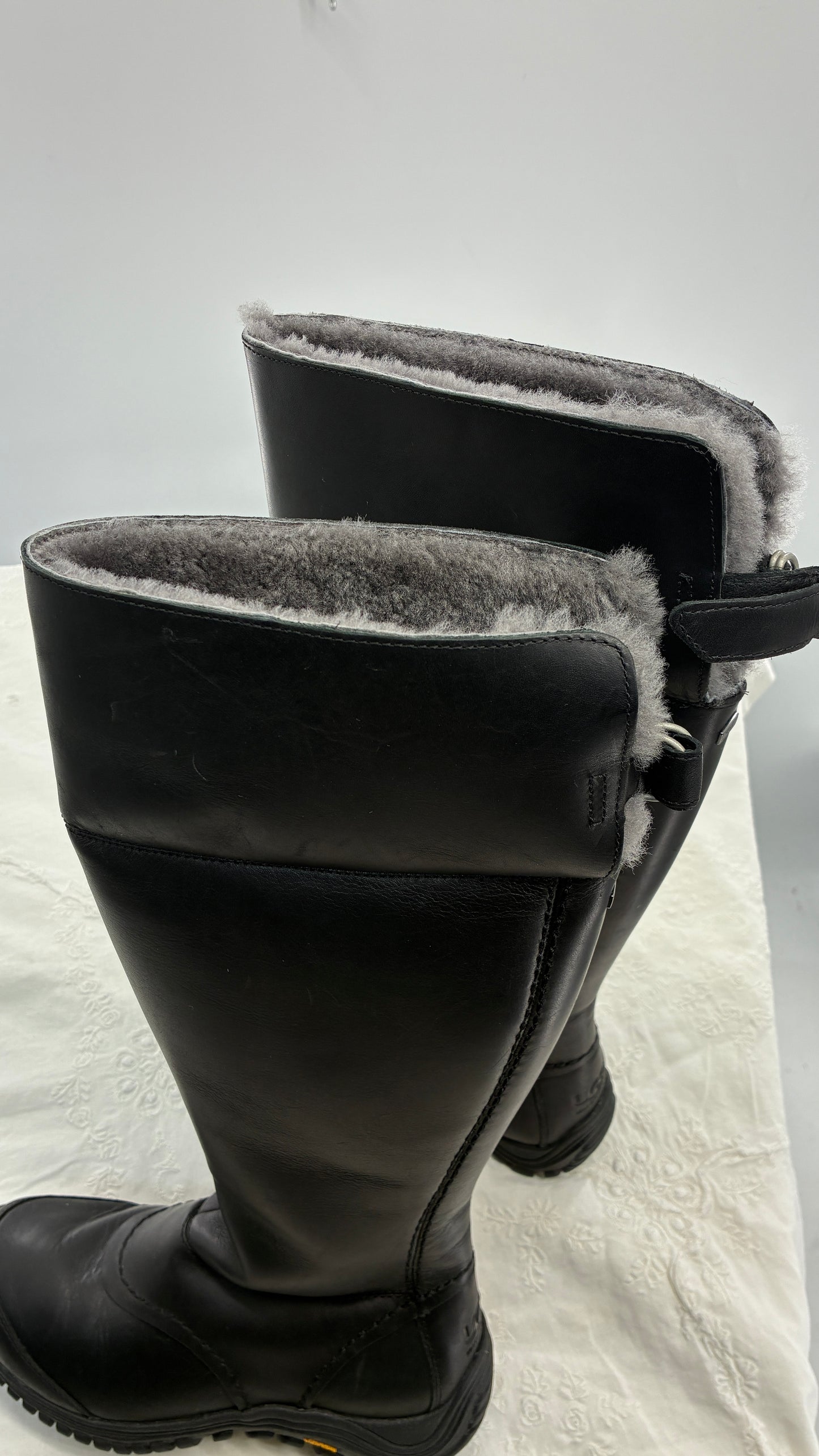 Vintage UGG Miko Thick Industrial Leather Chunky Boot (8)