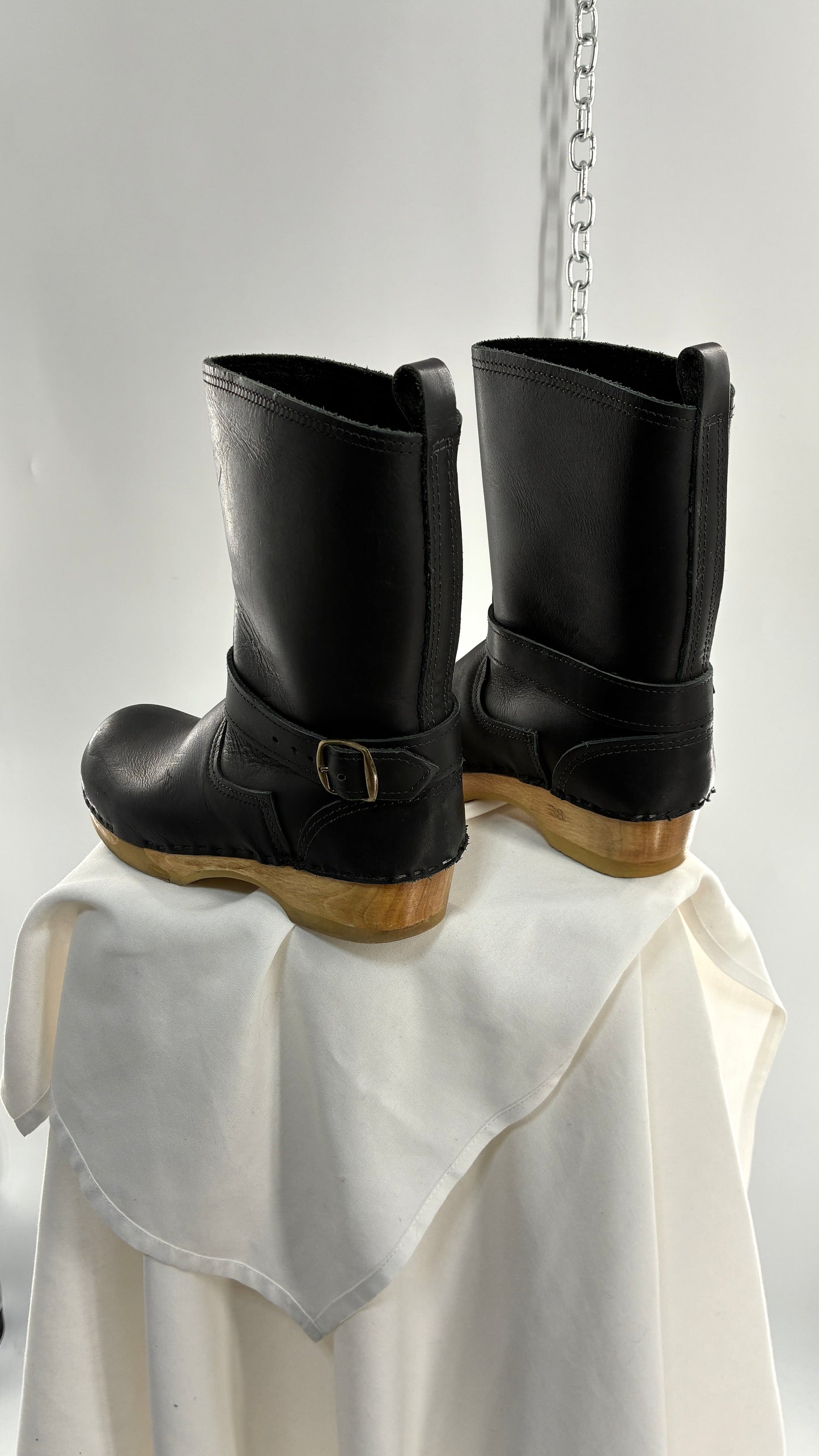 Vintage SVEN Swedish Thick Leather Black Clog Boots with Wooden Sole (38)