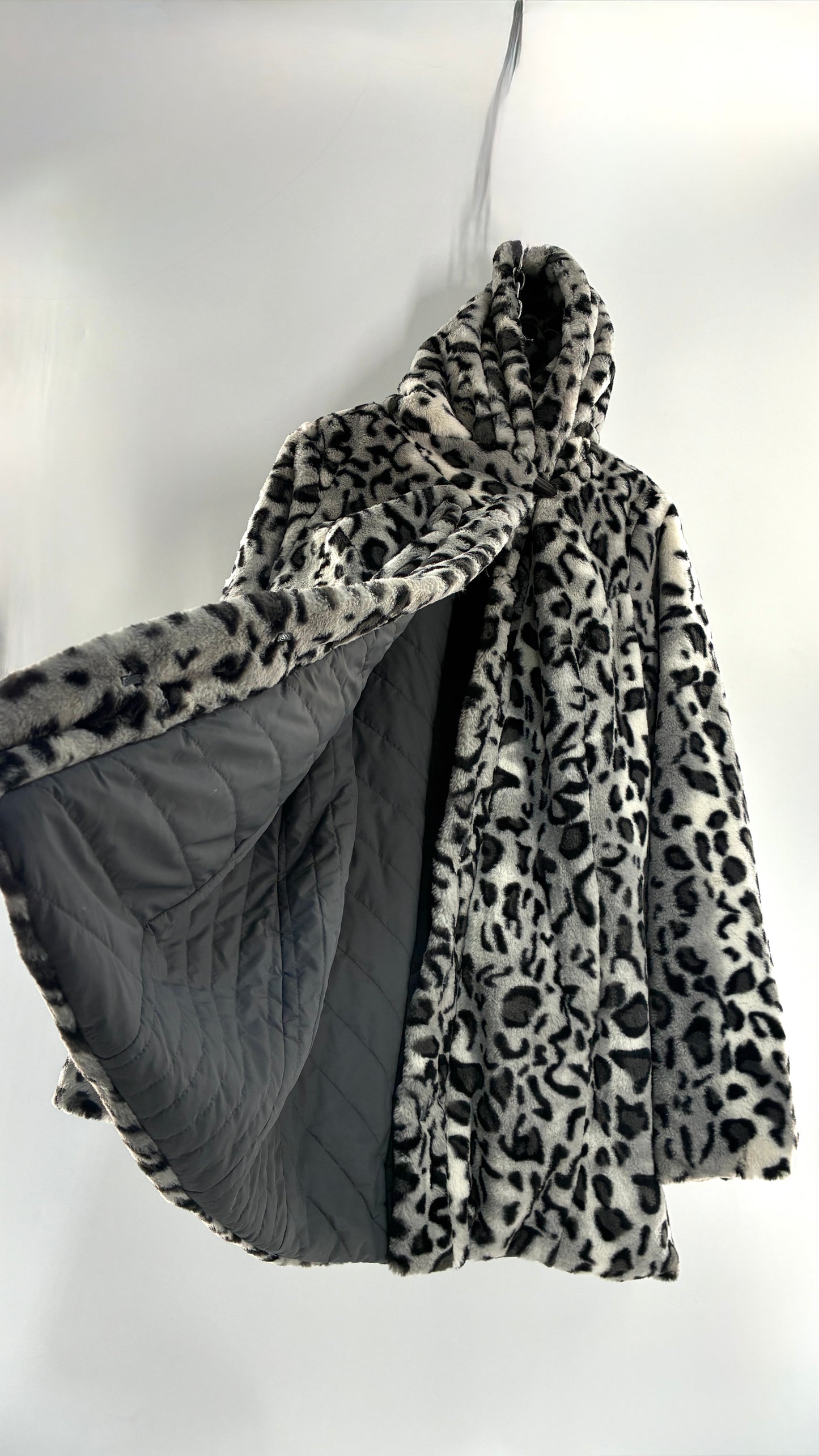 Vintage DENNIS BASSO Reversible Leopard Fur and Quilted, Hooded Coat (Large)
