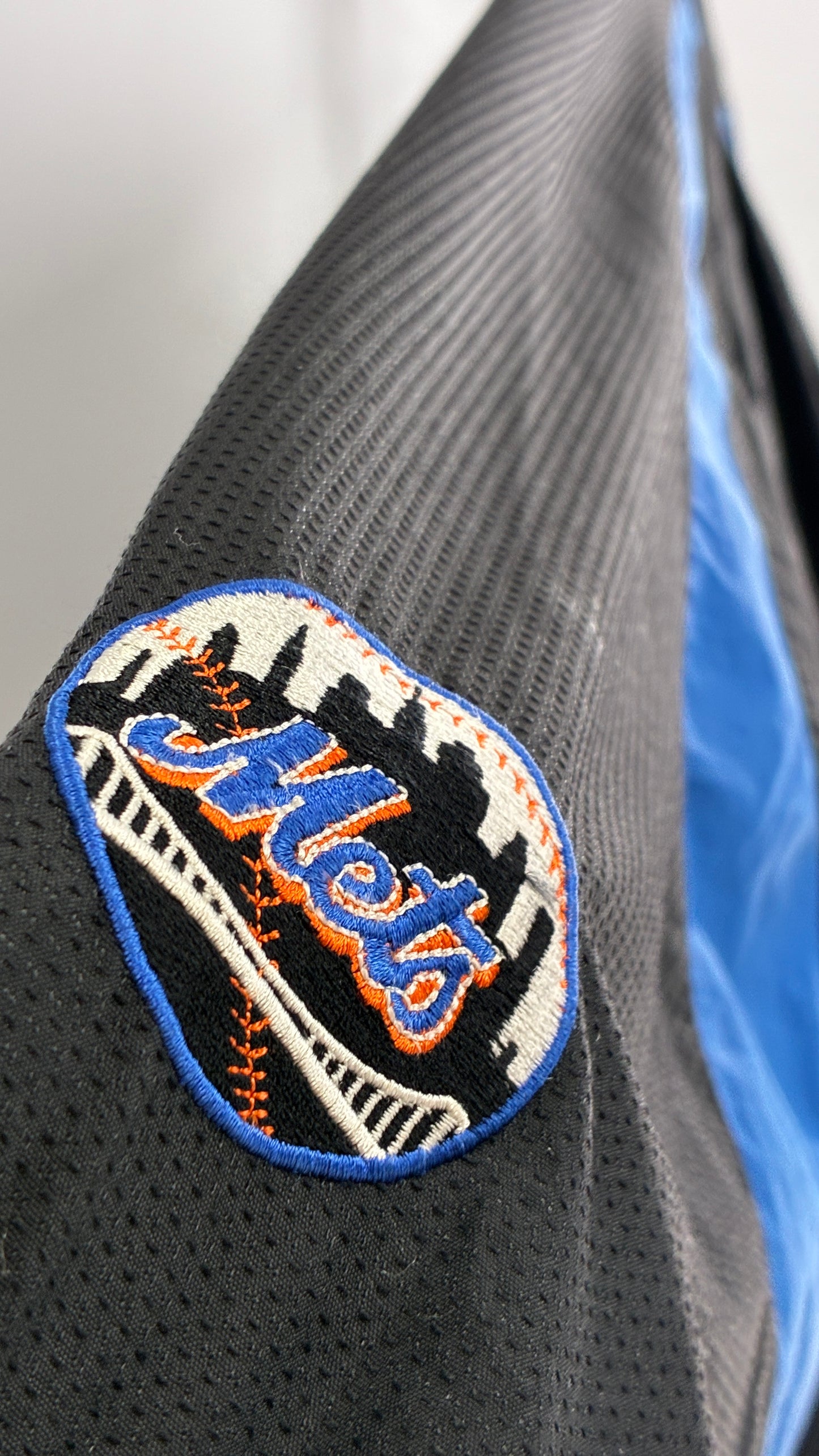 Vintage METS Men’s Windbreaker Sweater with Side Zippers and Pockets (XL)