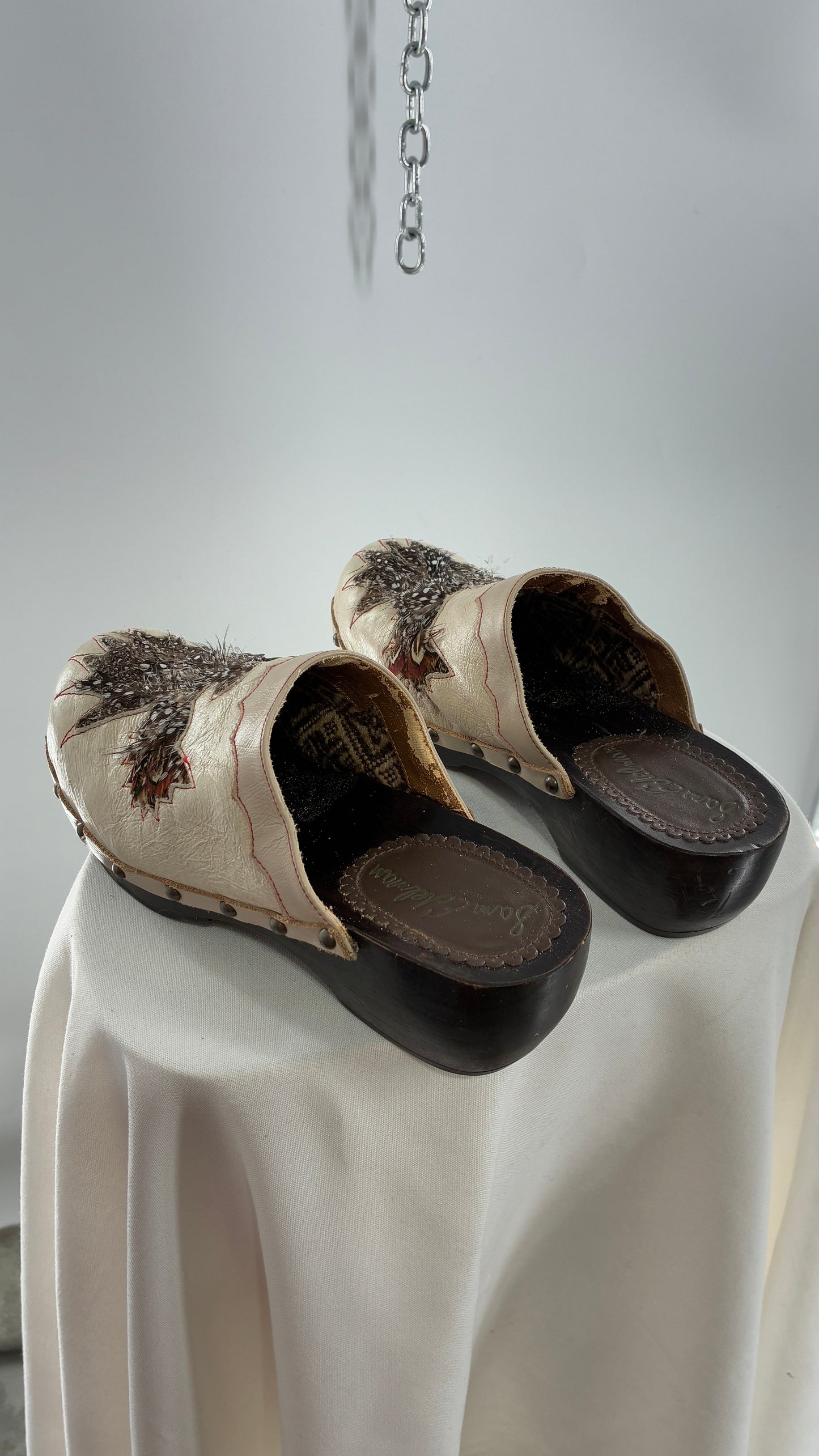RARE 1970s Vintage SAM EDELMAN Cream Leather Clog with Feathered Phoenix (8)