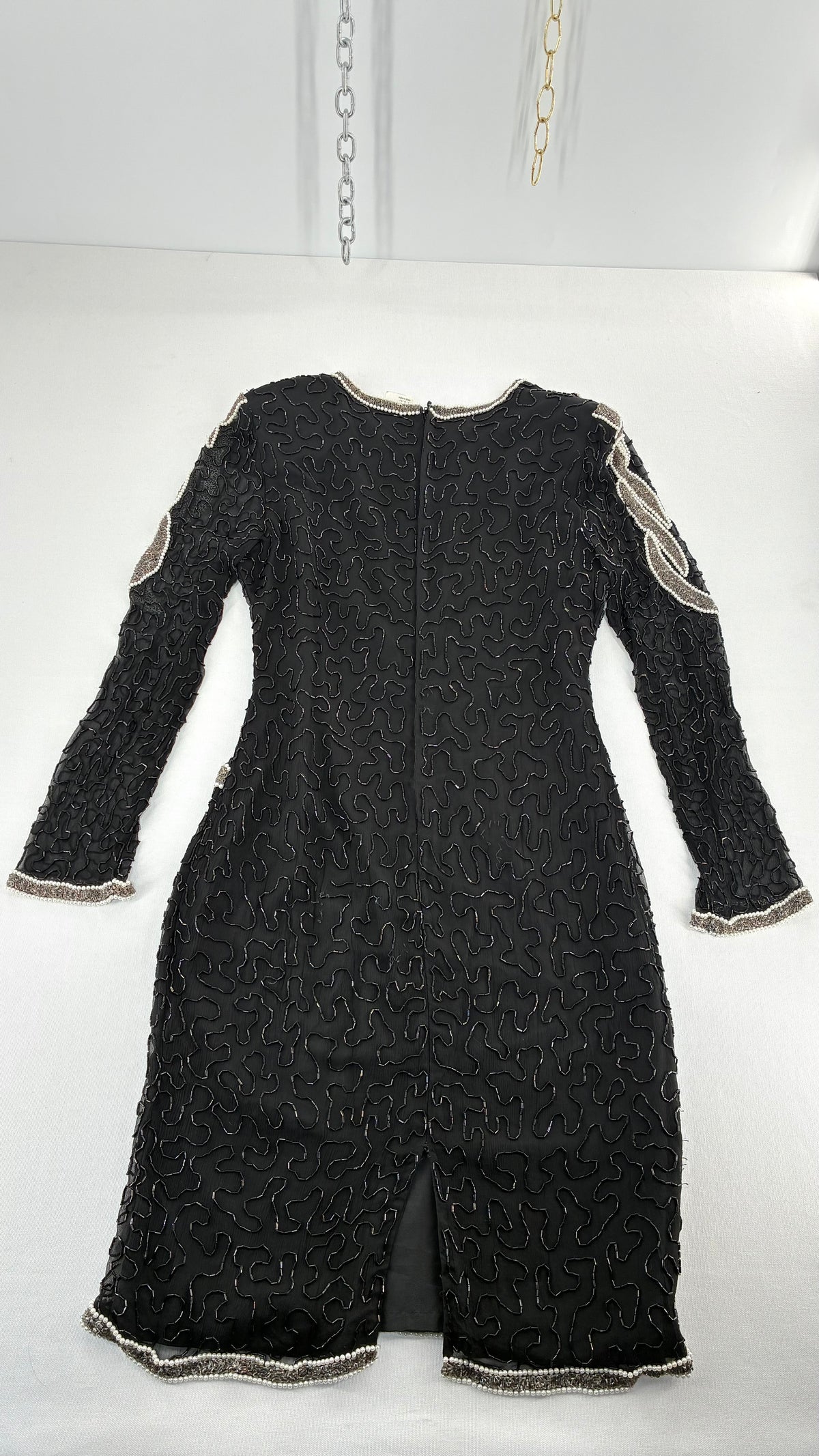 Vintage SILKY NITES BY CHERISH 100% Natural Silk Beaded Black Dress with Contrasting White Design (Medium)