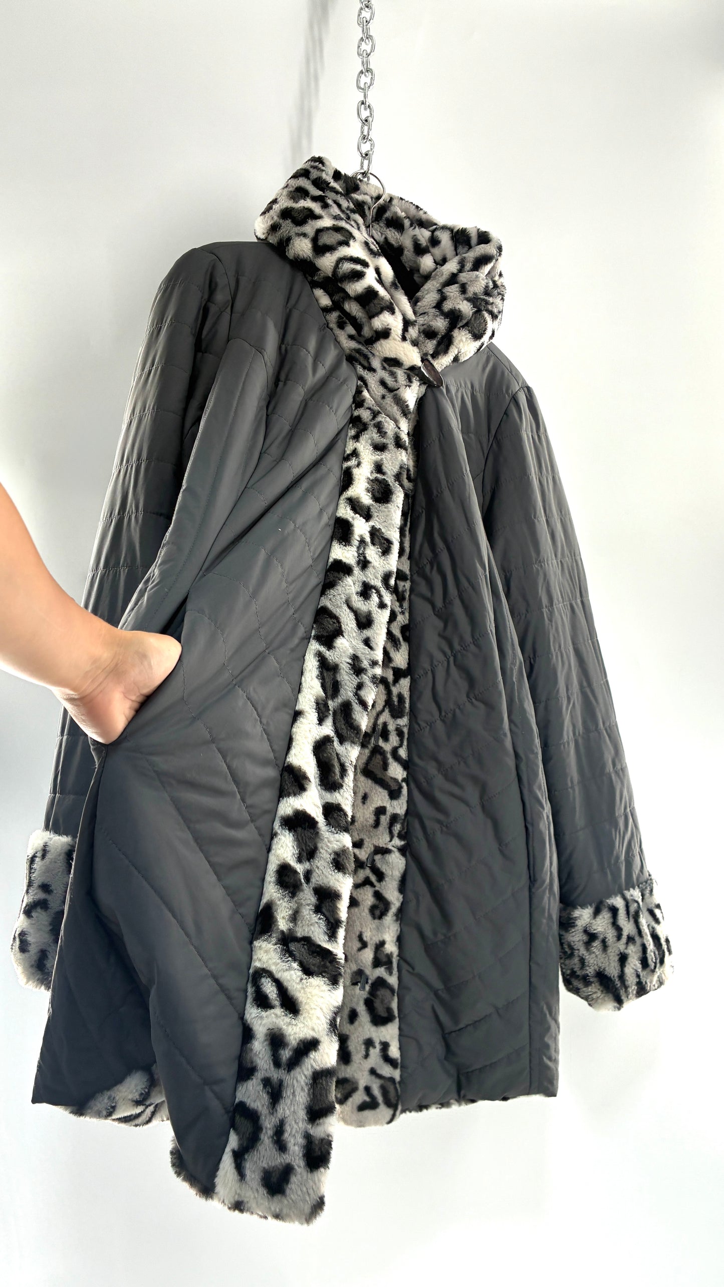 Vintage DENNIS BASSO Reversible Leopard Fur and Quilted, Hooded Coat (Large)