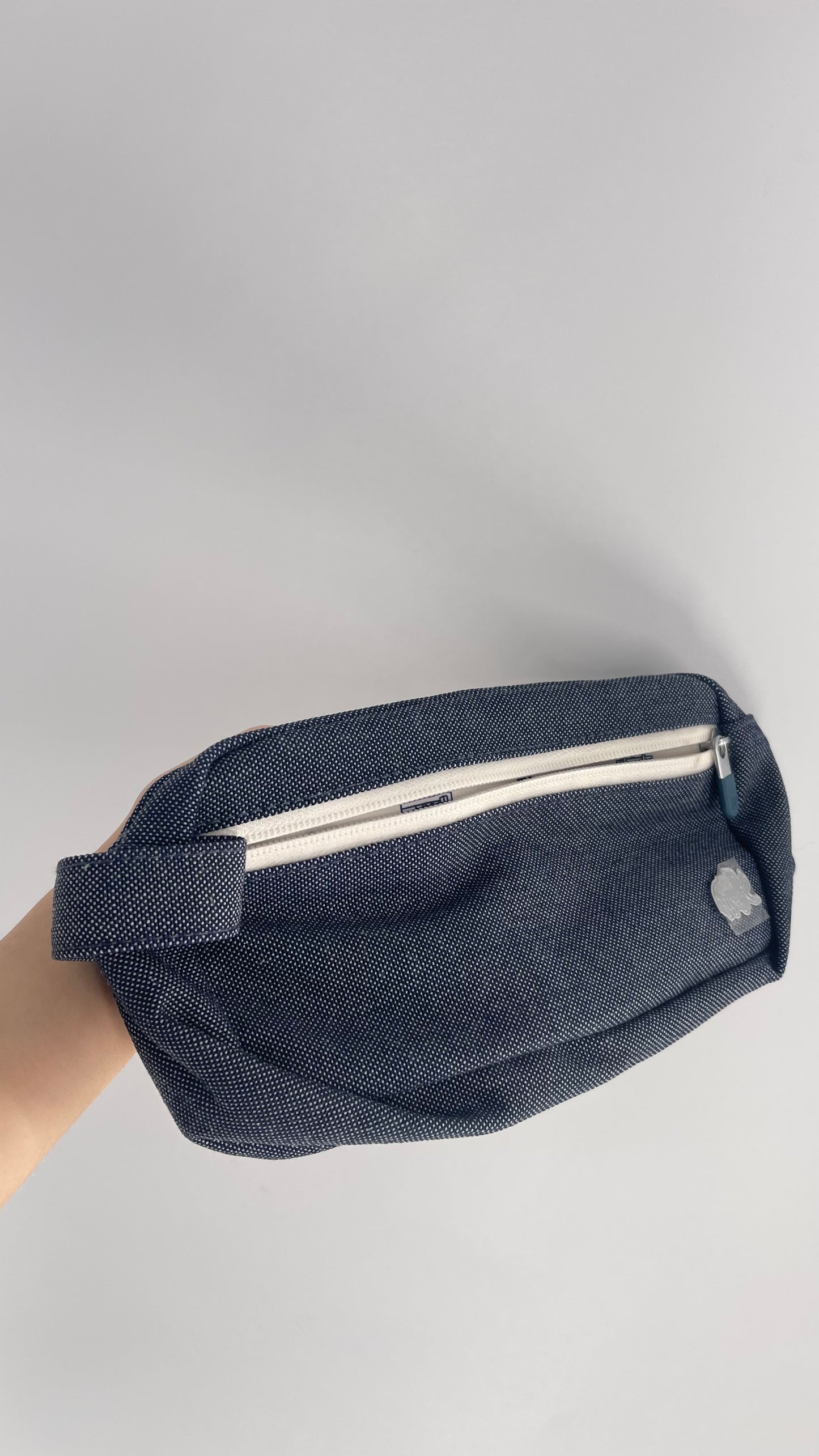 Harry’s Men’s Denim Style Toiletry Bag with Patterned Lining