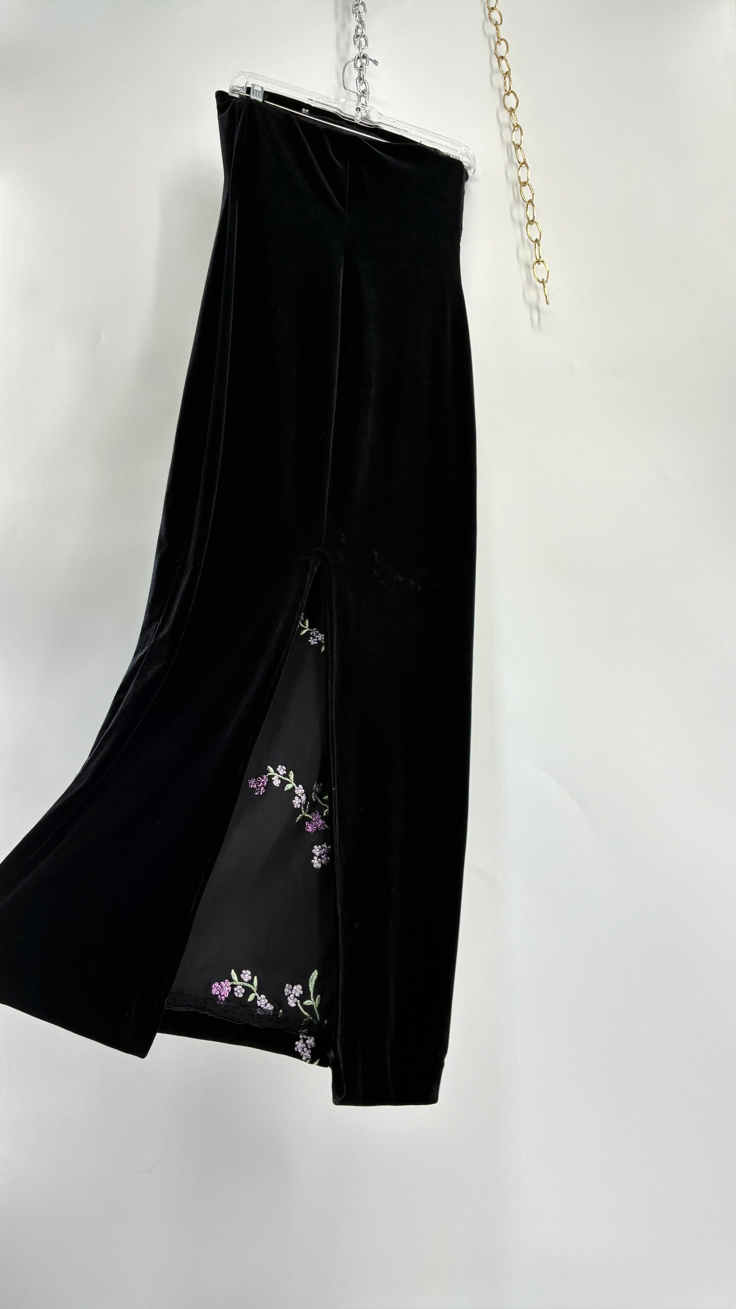 Vintage ROBERTA 1990s Black Velour Strapless Dress with Embroidered Flowers (Medium)