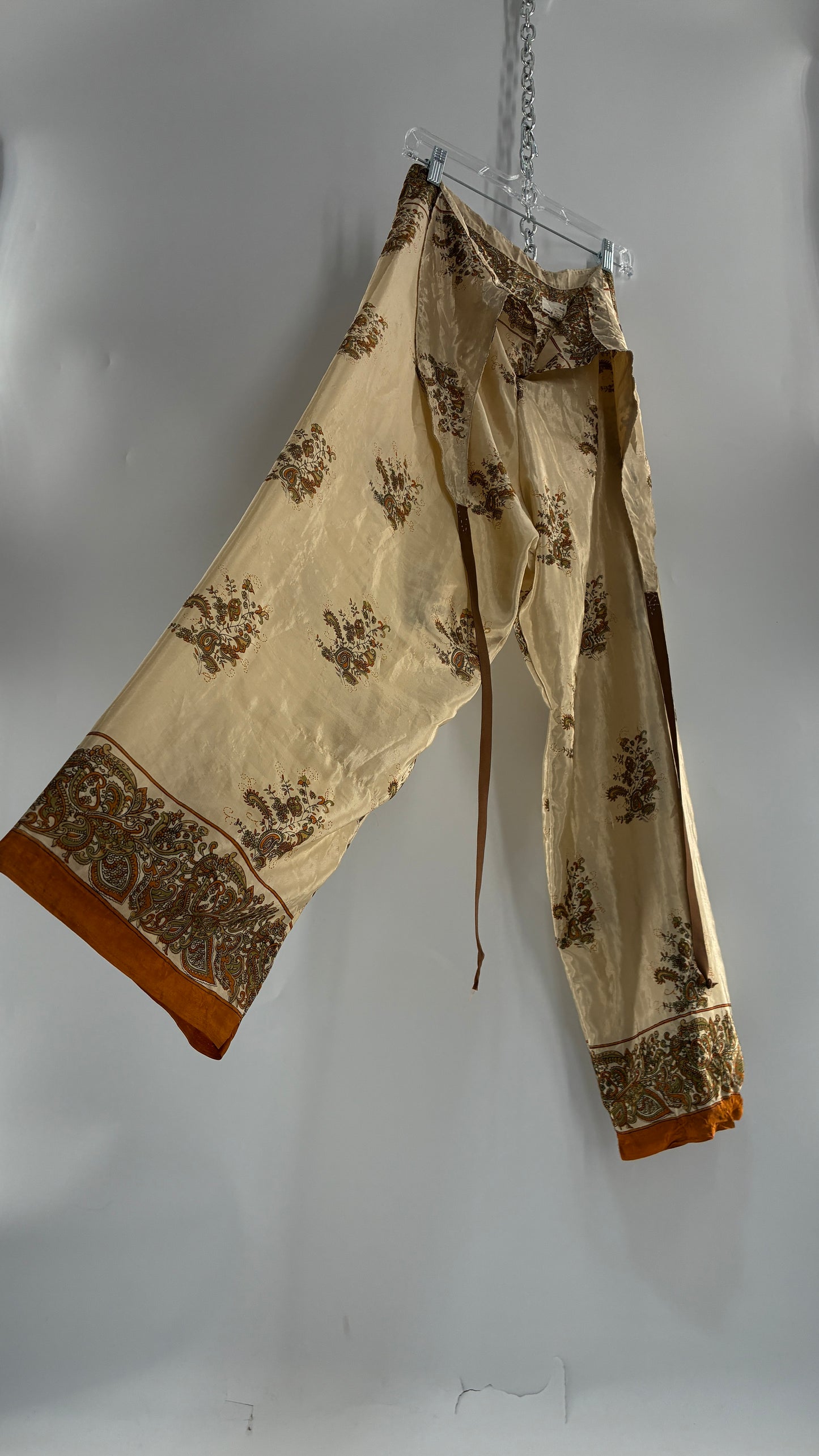 Urban Renewal Urban Outfitters Silky Lounge Pant Upcycled Vintage (Small)