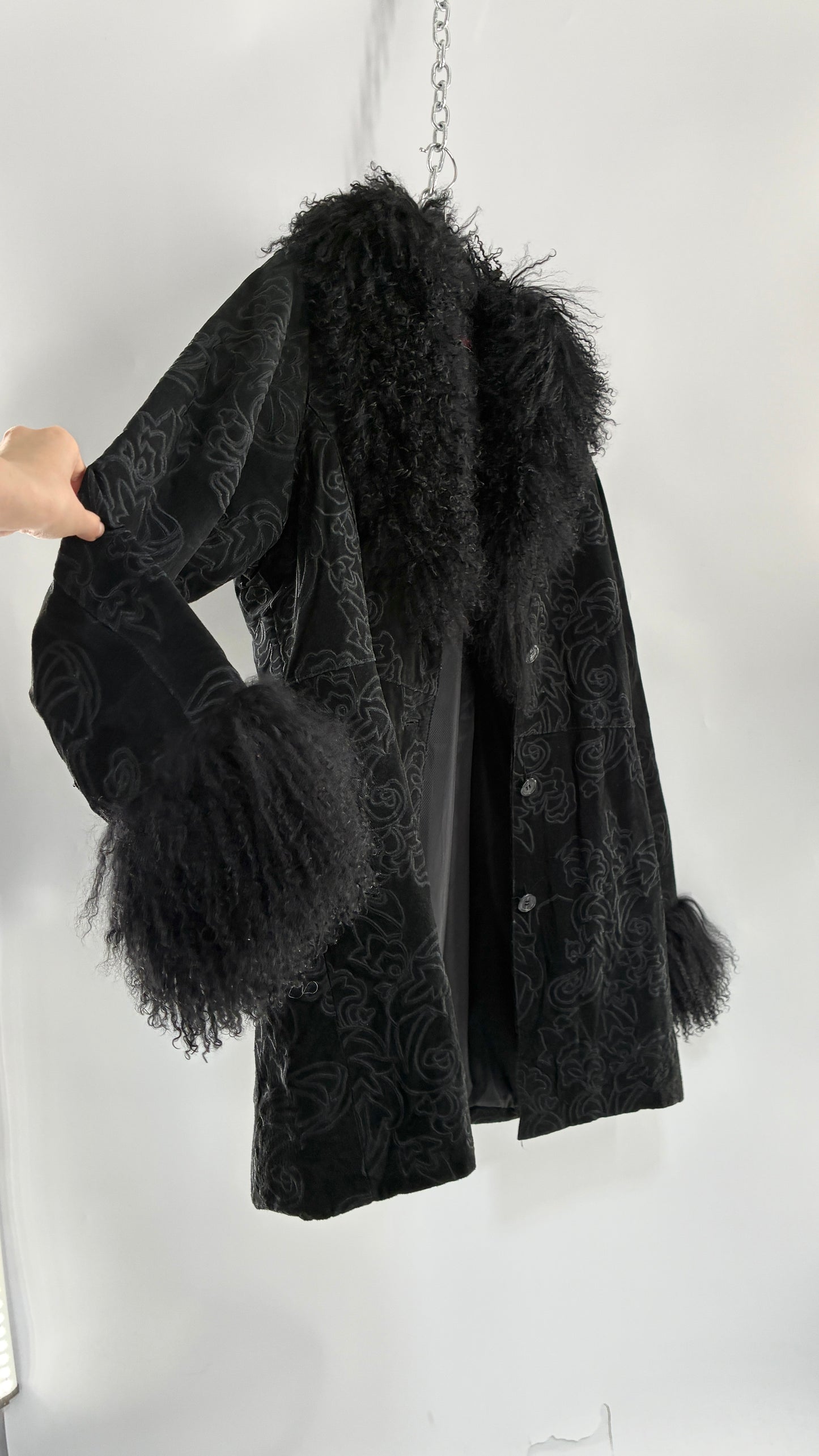Vintage PHASE TWO Embroidered Black Genuine Suede Leather Coat with Mongolian Fur Collar and Cuffs (XXL)