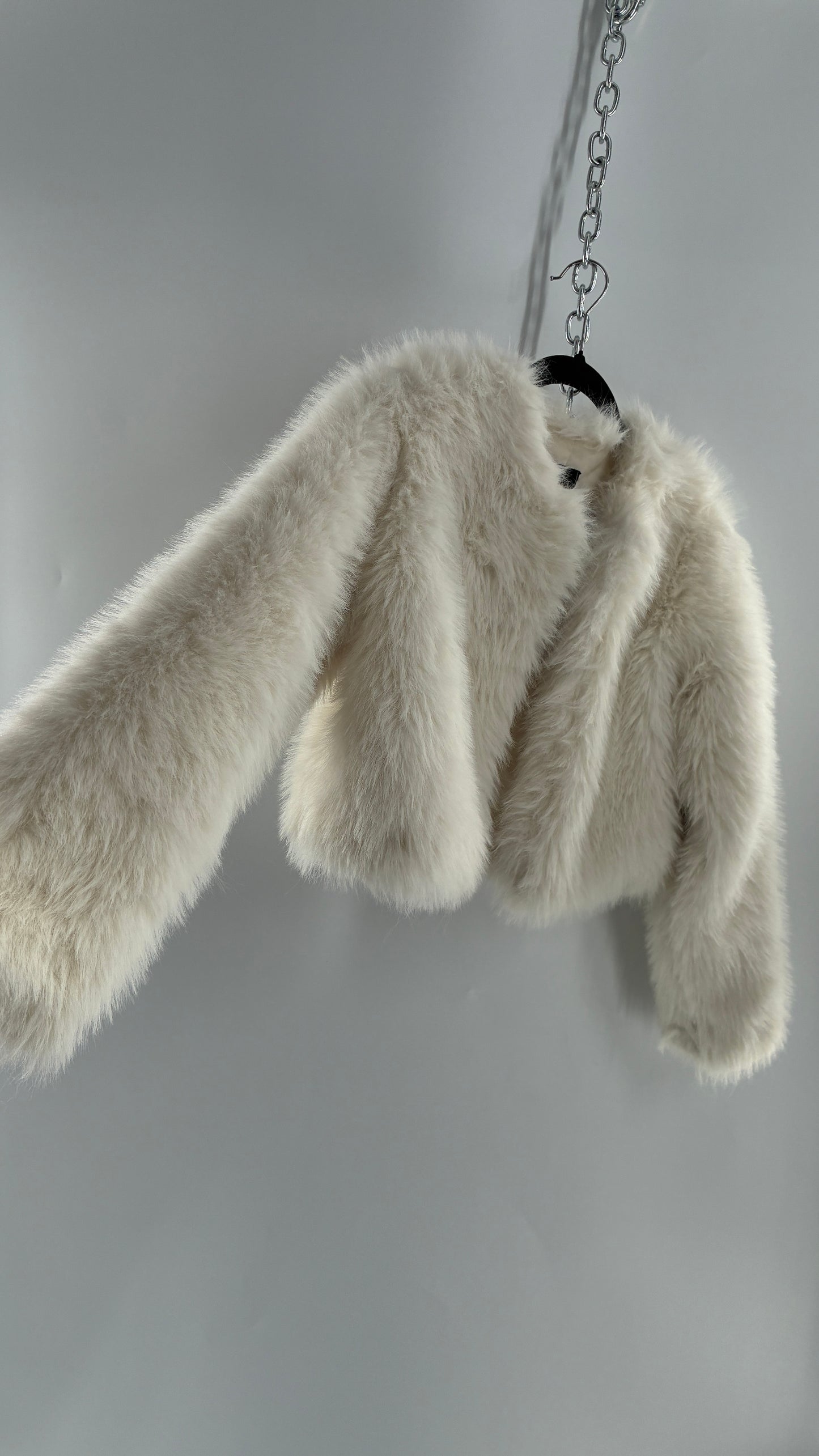White Fluffy Cropped Jacket (Y14/XS/S)